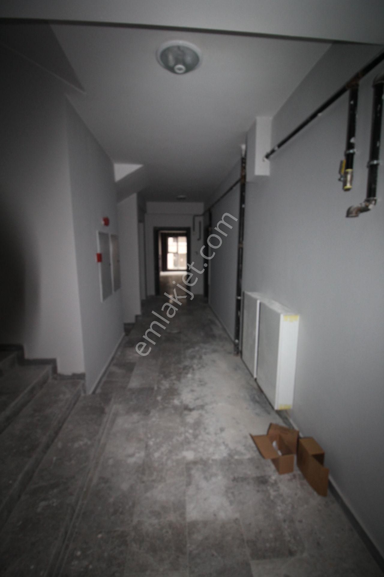 Aksaray Hacı Hasanlı Mahallesi Sıfır 1+1 Kiralık Ofis - Görsel 28