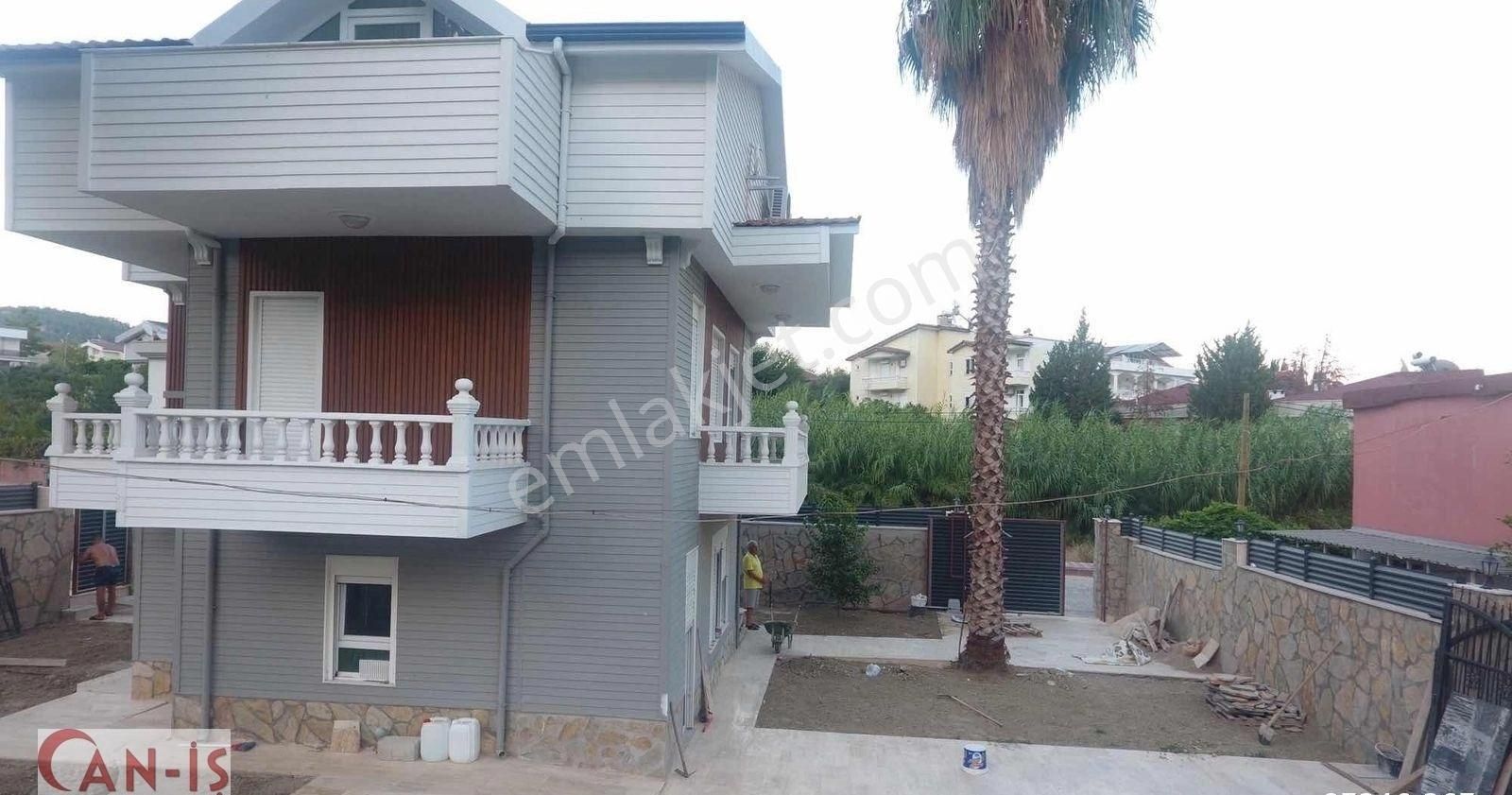 Göynükte 4+1 Tam Müstakil Tripleks Havuzlu Villa Can-iş Emlak - Görsel 15