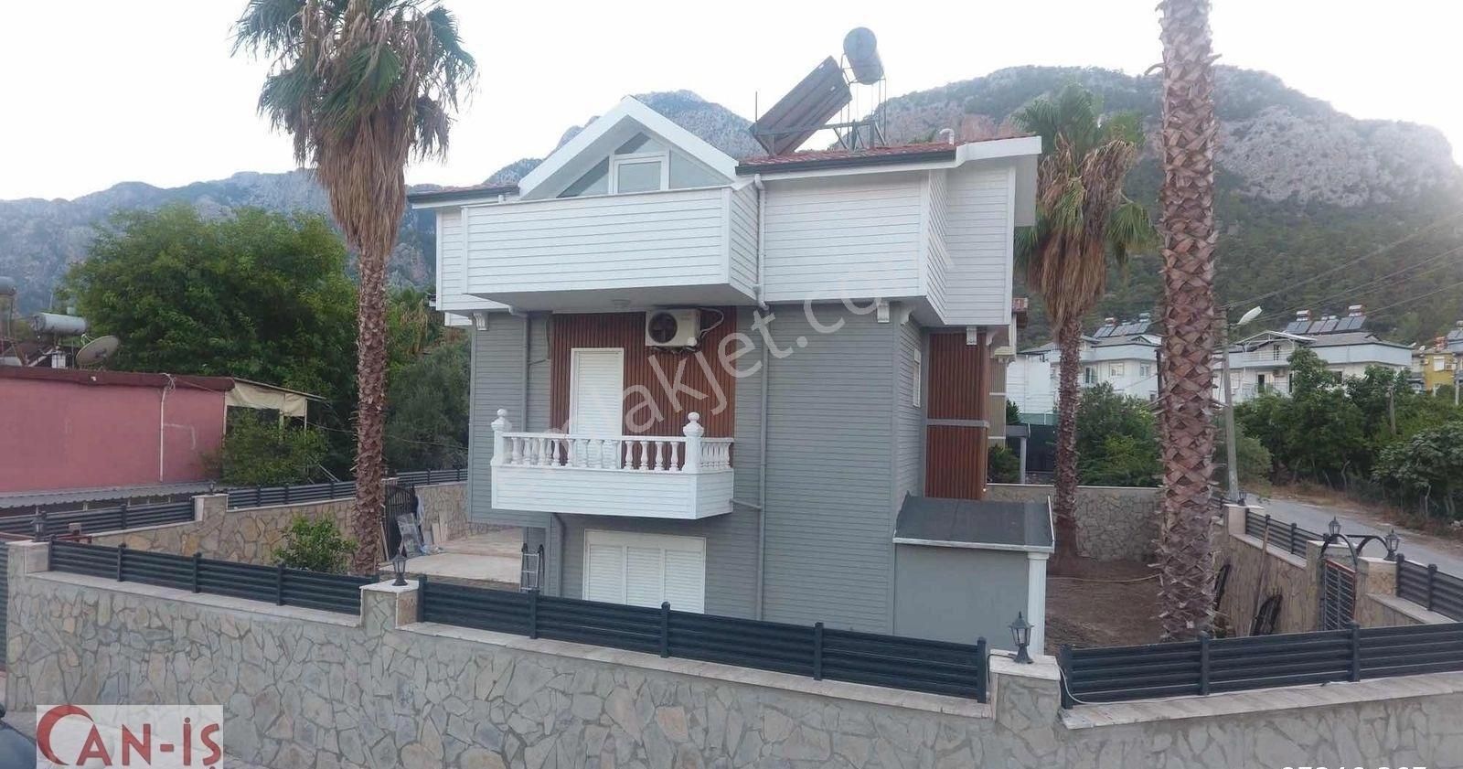 Göynükte 4+1 Tam Müstakil Tripleks Havuzlu Villa Can-iş Emlak - Görsel 27