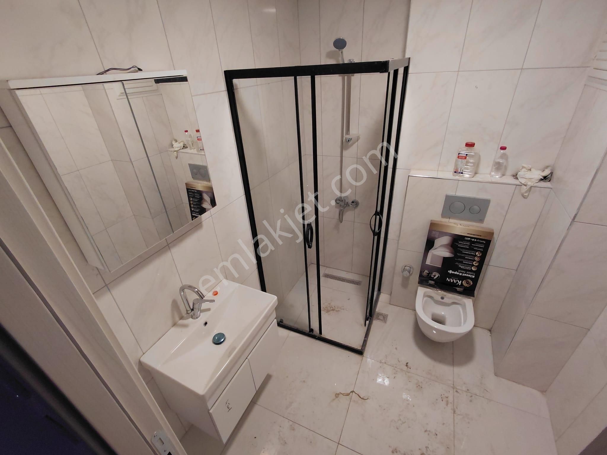 Merkezi Konumda Cadde Üzeri Karanlık Odasız 80m² 2+1 Daire - Görsel 31