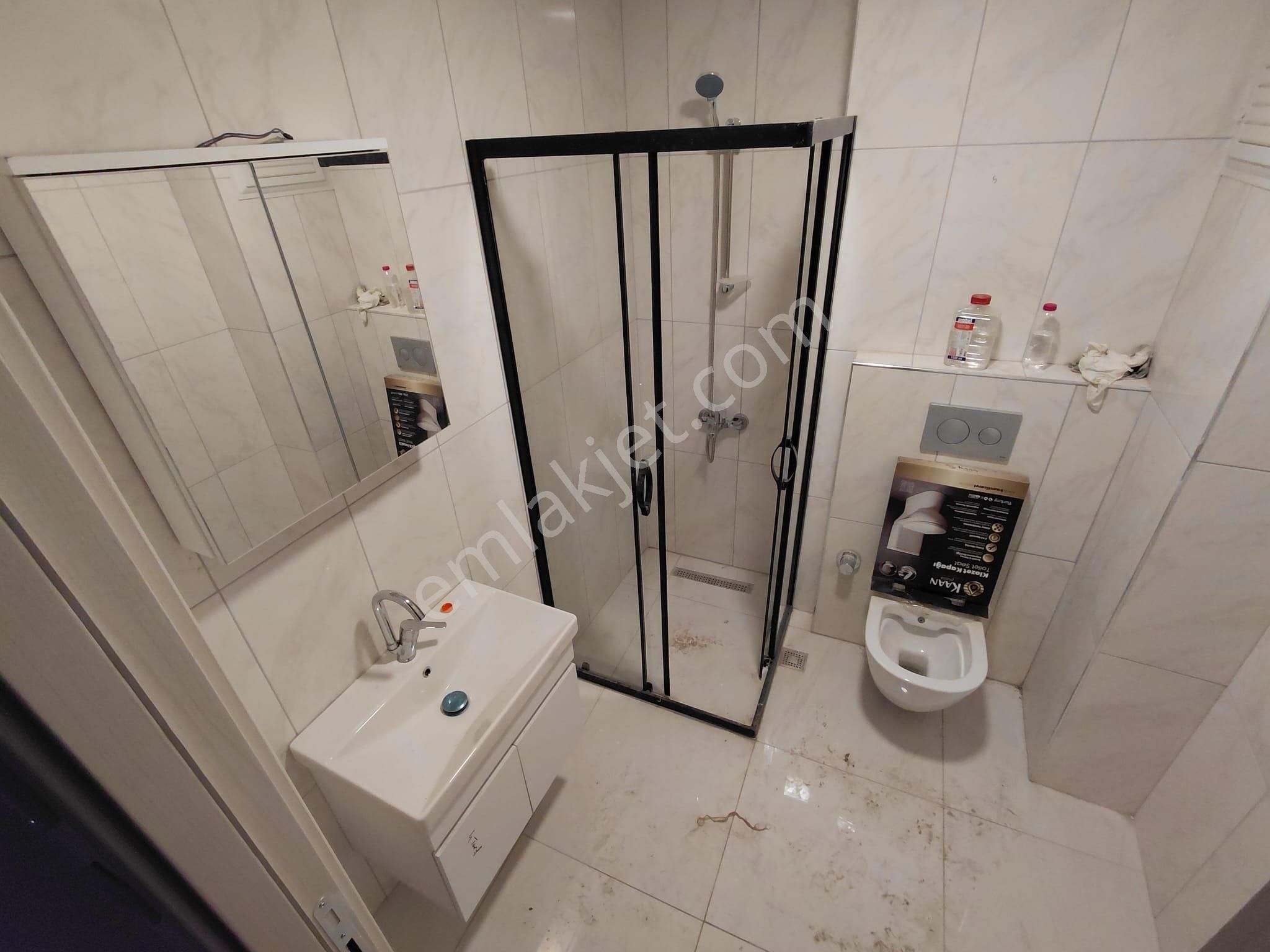 Merkezi Konumda Cadde Üzeri Karanlık Odasız 80m² 2+1 Daire - Görsel 32