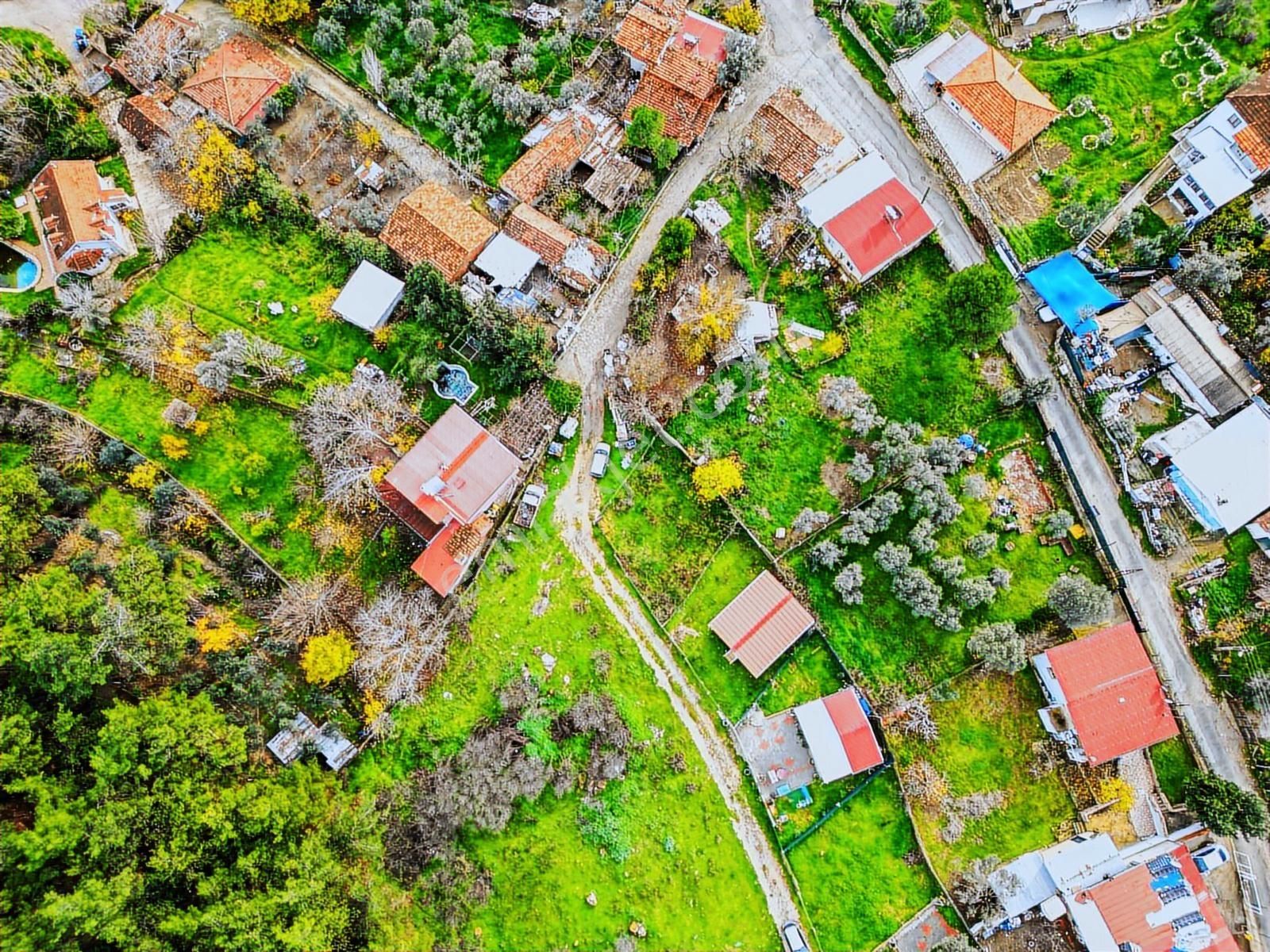 İçinde Evi Olan Resmi Tapulu Köy İçi Tarla - Görsel 17