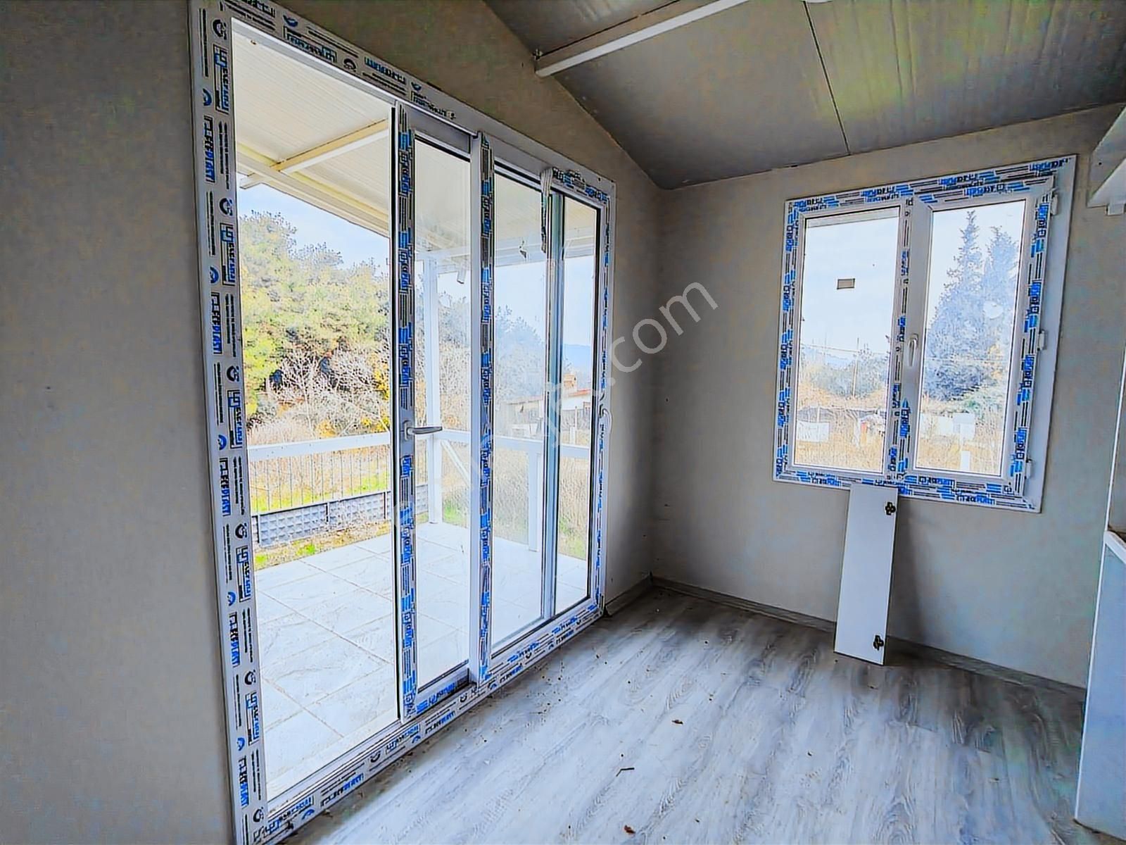 İçinde Evi Olan Resmi Tapulu Köy İçi Tarla - Görsel 7