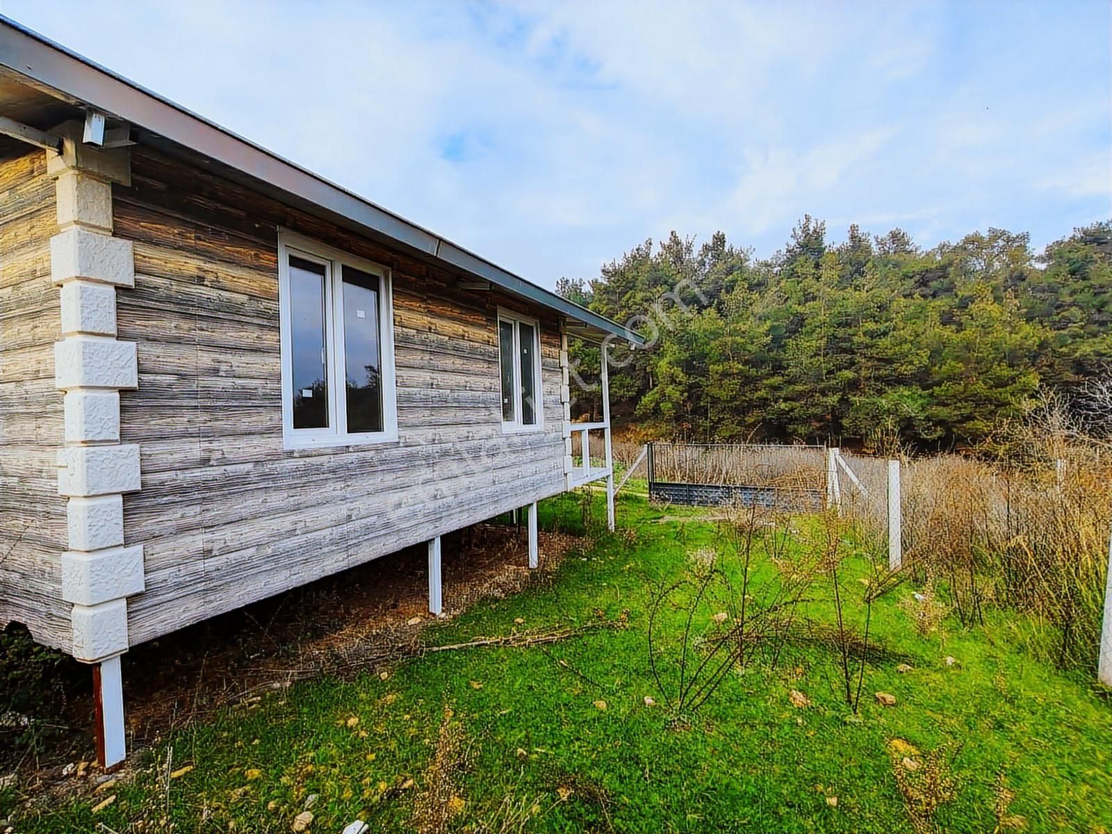 İçinde Evi Olan Resmi Tapulu Köy İçi Tarla - Görsel 13