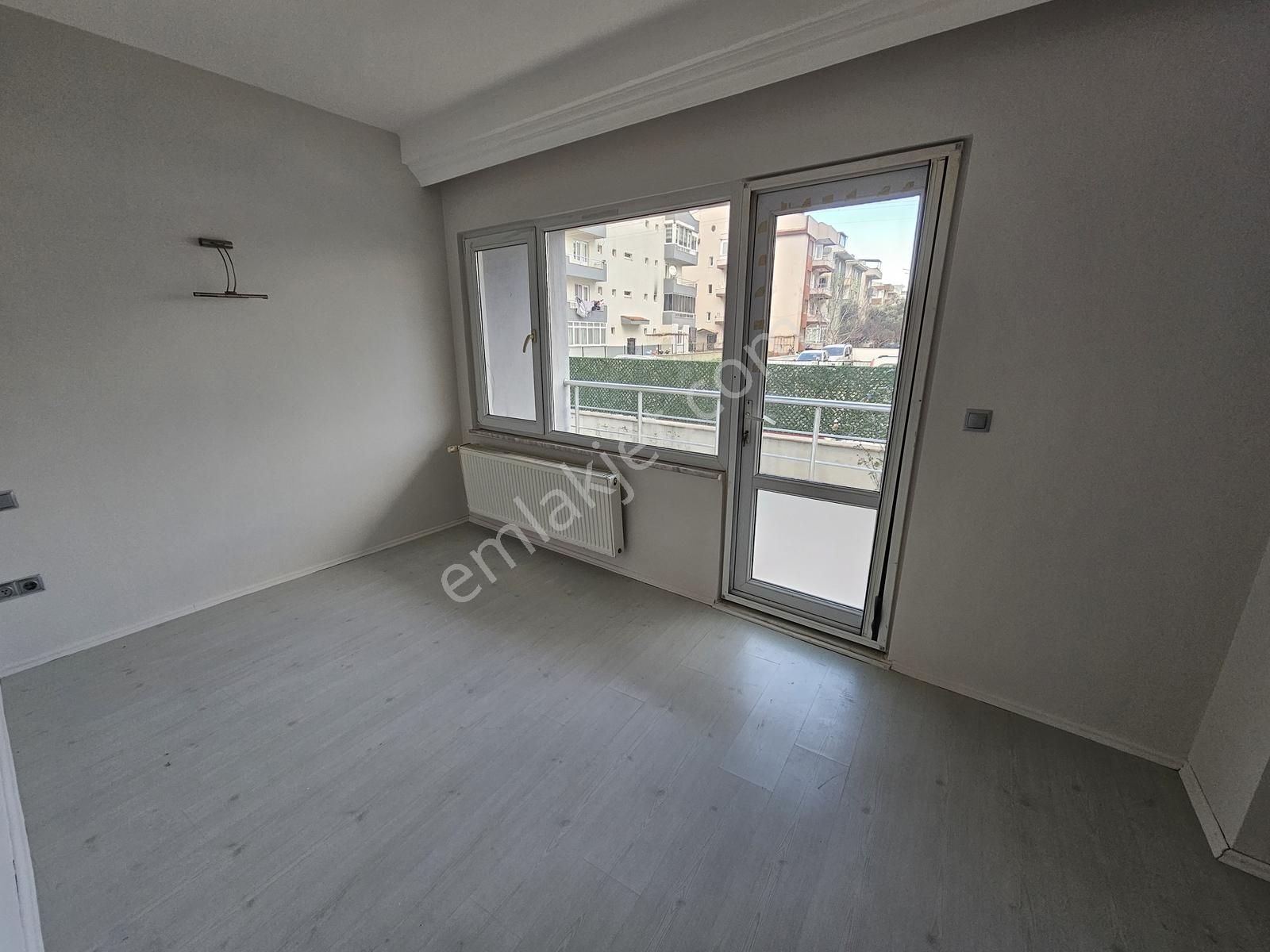 Çanakkale Merkez Barbaros Mahallesi Kiralık 1+1 - Görsel 3