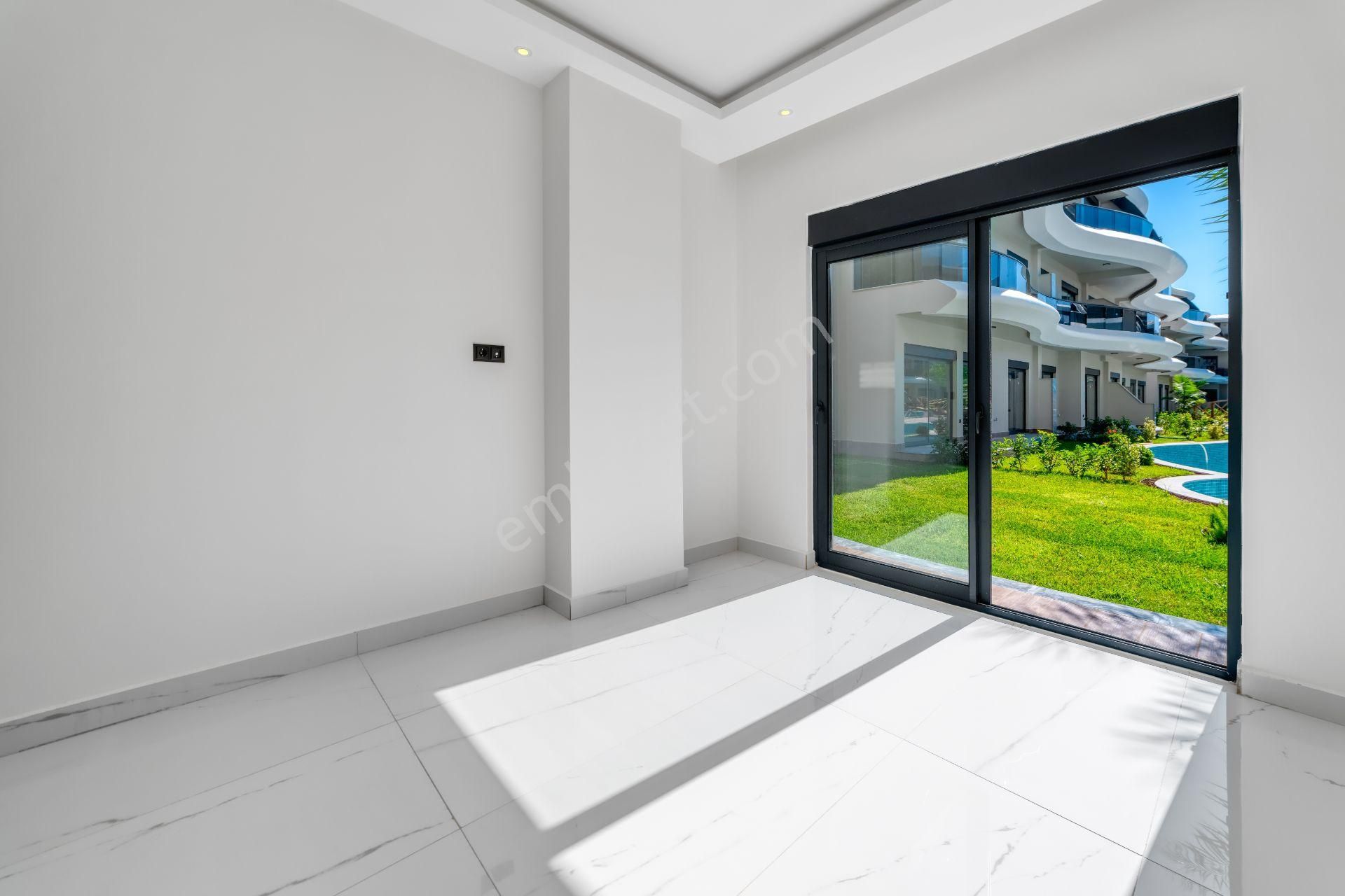 Özel Bahçeli & Direkt Havuz Girişli | Villa Konforunda Nadir Rezidans Daire - Görsel 19