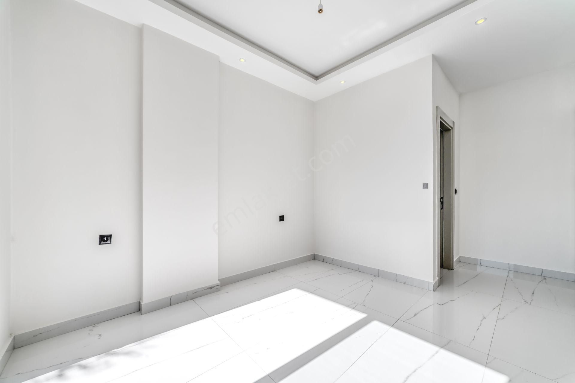 Özel Bahçeli & Direkt Havuz Girişli | Villa Konforunda Nadir Rezidans Daire - Görsel 20