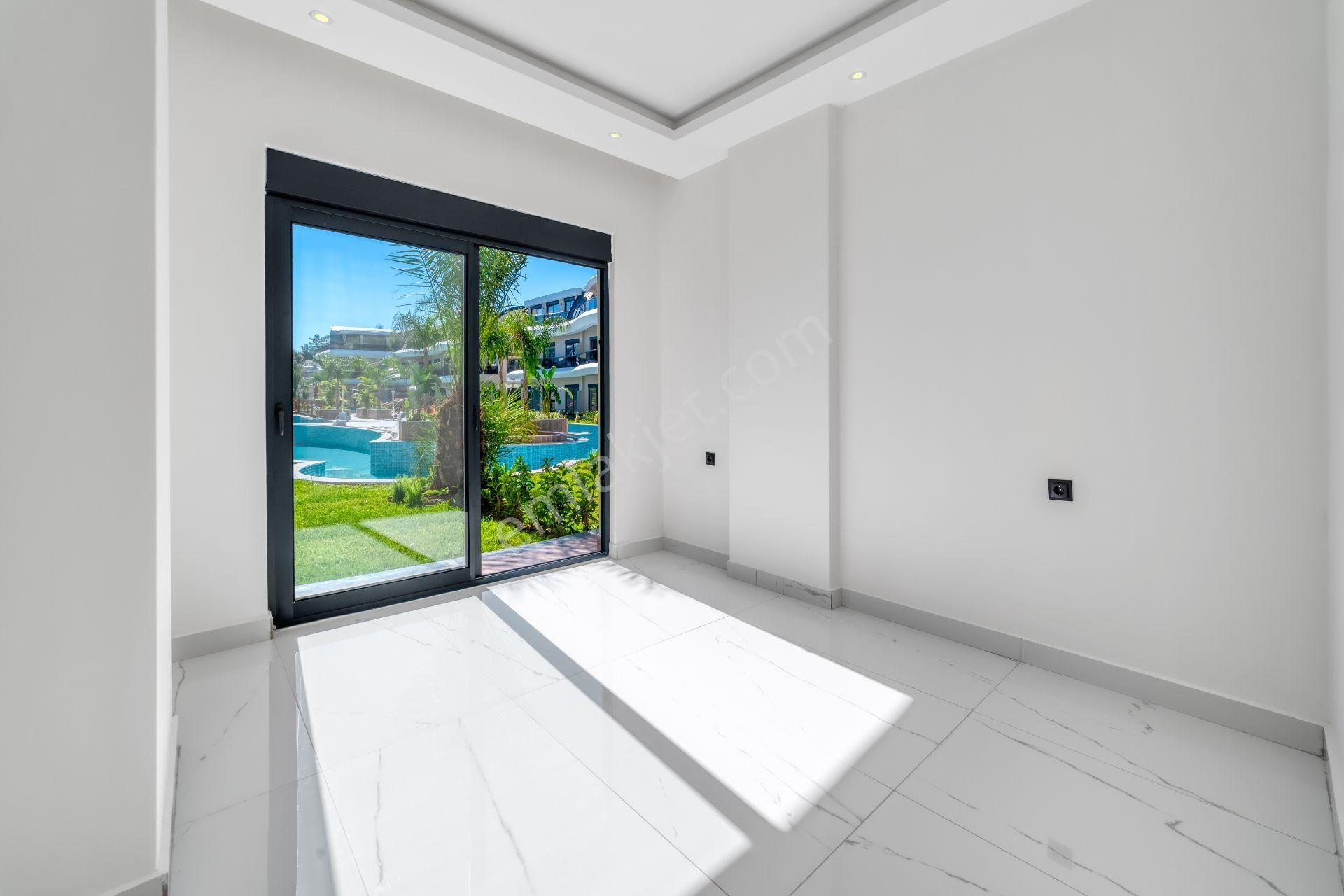 Özel Bahçeli & Direkt Havuz Girişli | Villa Konforunda Nadir Rezidans Daire - Görsel 18