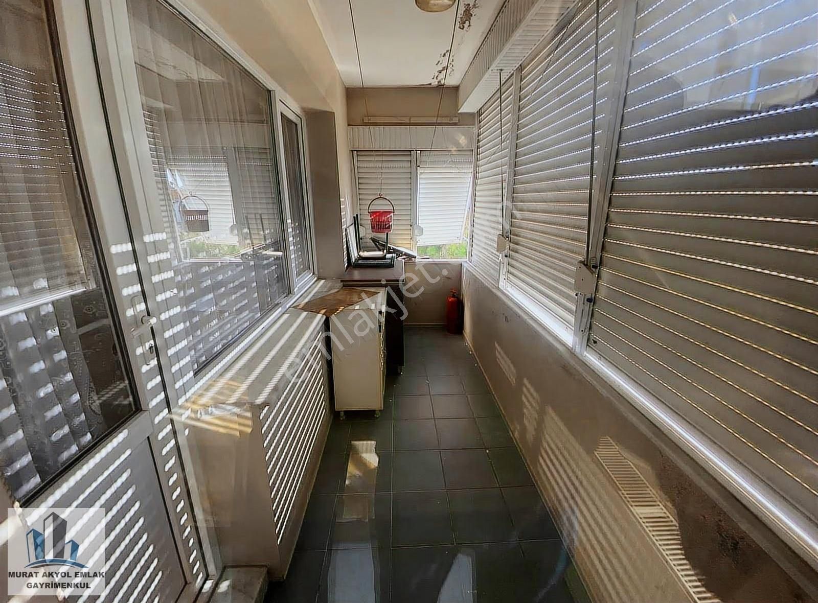 Buca İşçievleri Ufuk Mah.de 3+1 180m2 Doğalgazlı Kiralık Daire - Görsel 8