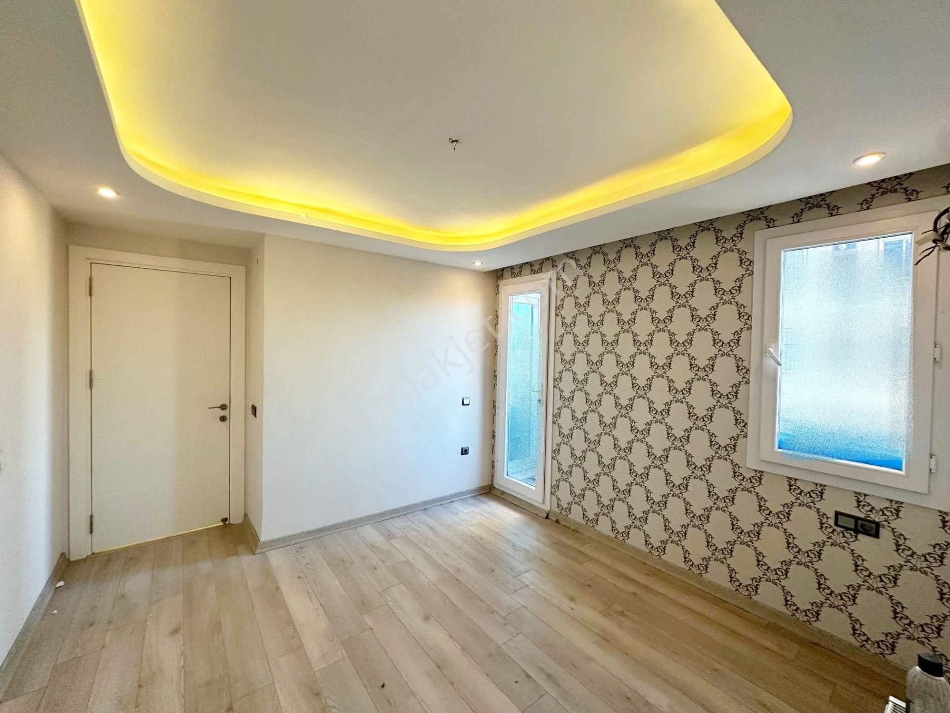 Tellidere'de_bulvar_üzeri_giyinme_odalı_ç.banyolu_iskanlı_3+1 - Görsel 4