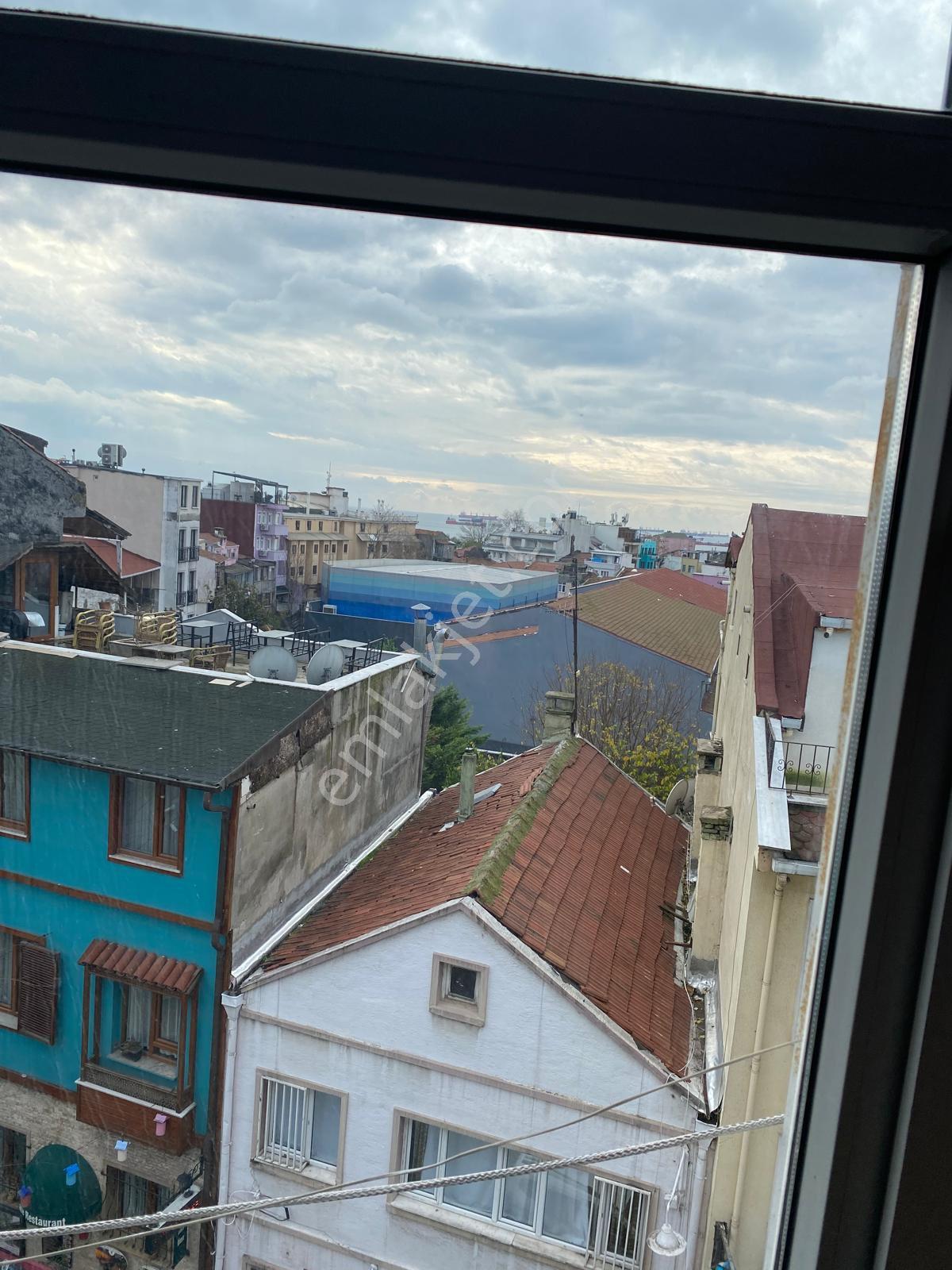 Elaza İnvest’en Sultanahmete Kadırga’da Full Deniz Manzaralı 2+1 Kat Mülkiyetli