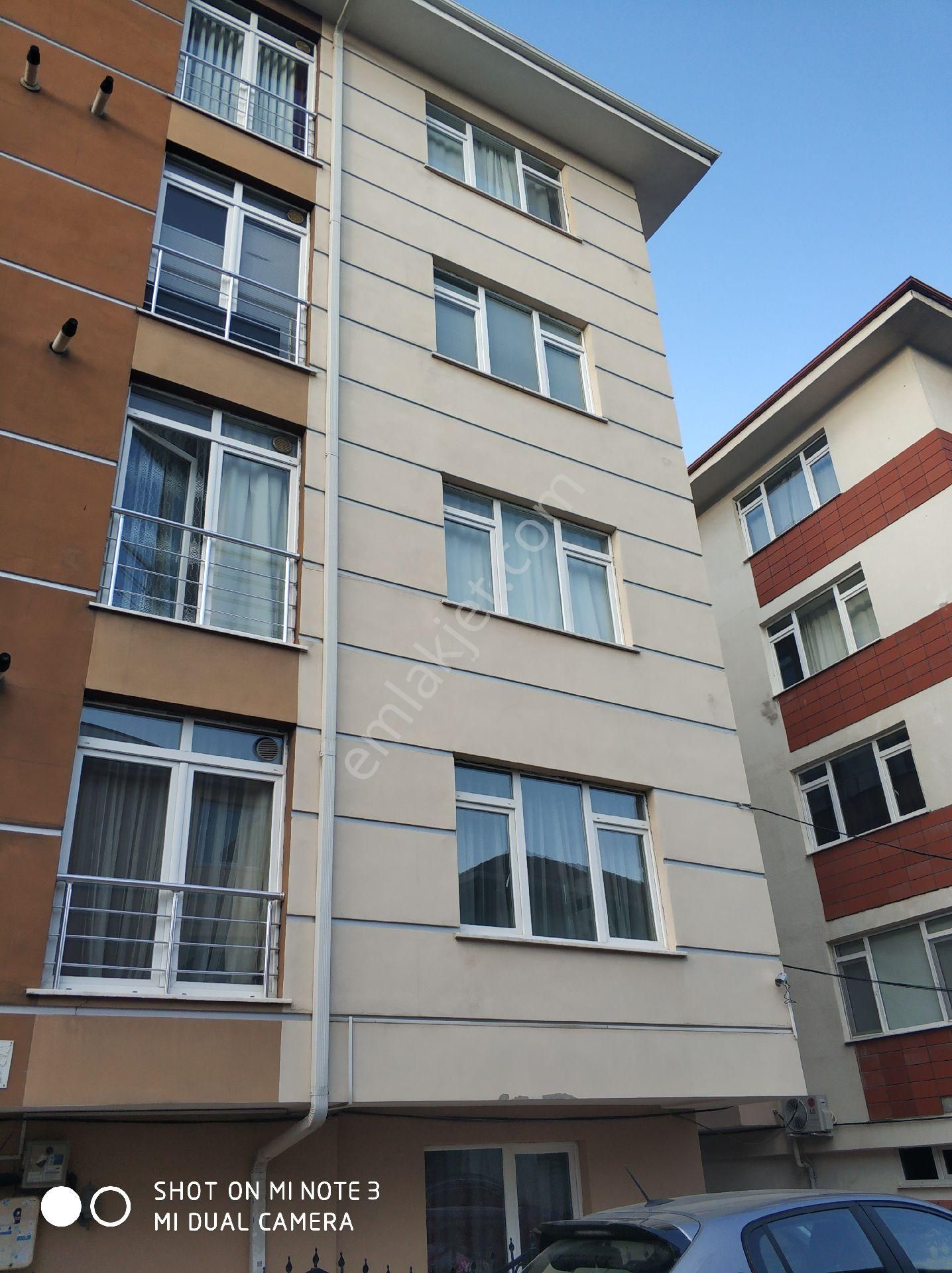 Bahçelievler Mahallesi'nde Orhan Oğuz Caddesi Yakını Kiralık 2+1 Asansörlü Balkonlu Daire - Görsel 23
