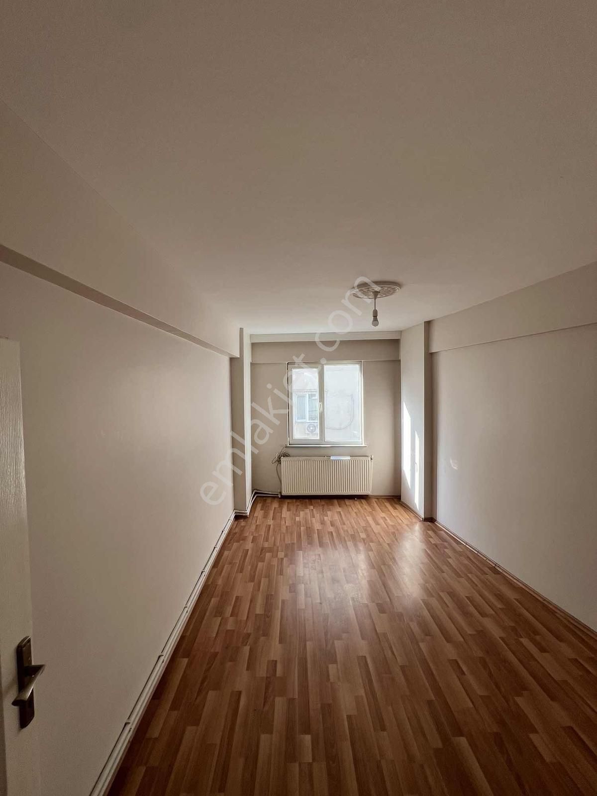 Aktaş Gayrimenkulden Reşadiyede 2+1 90 M2 Satılık - Görsel 7