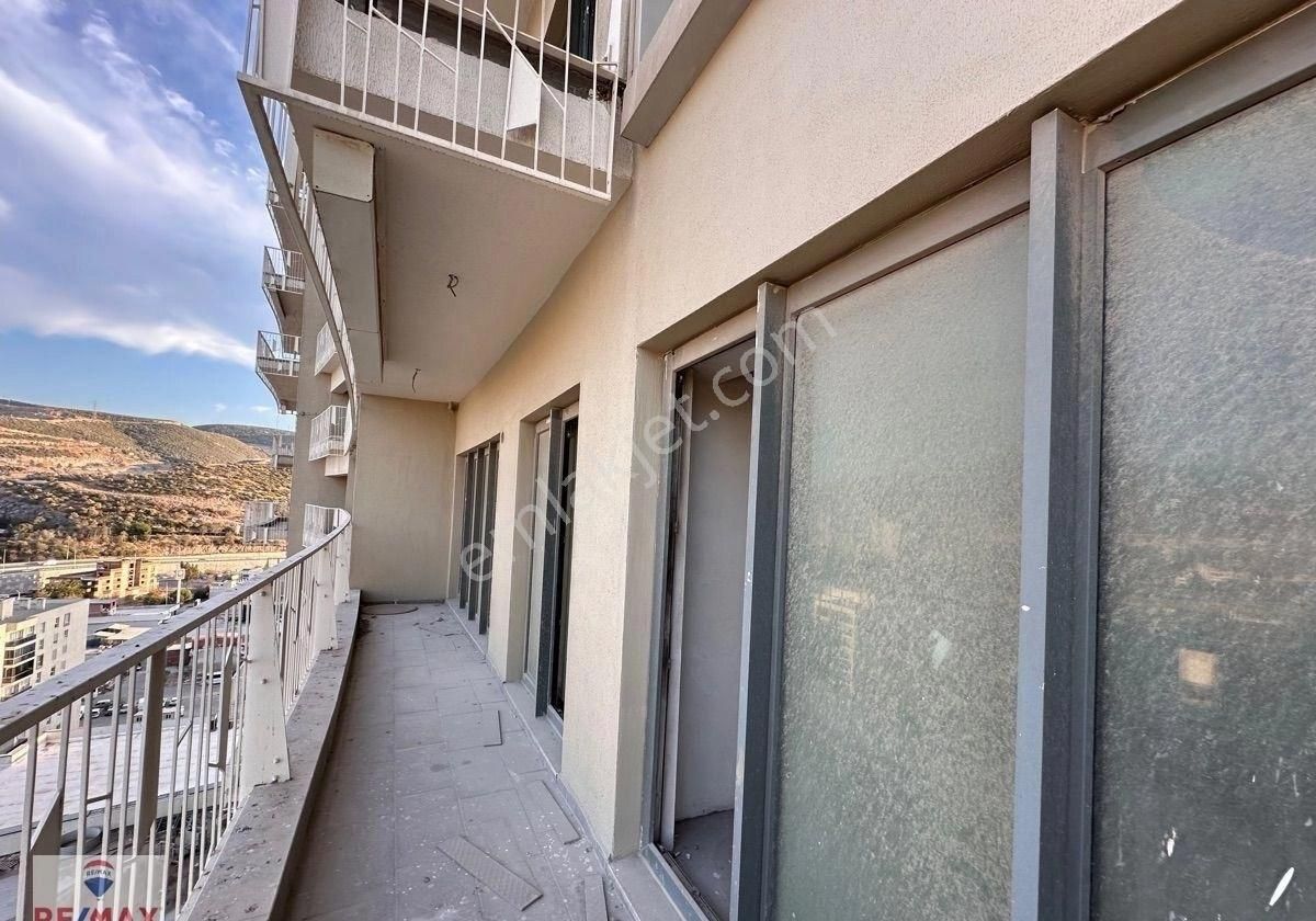 Bornova Poınt Resıdence Satılık 2+1 Daire - Görsel 21