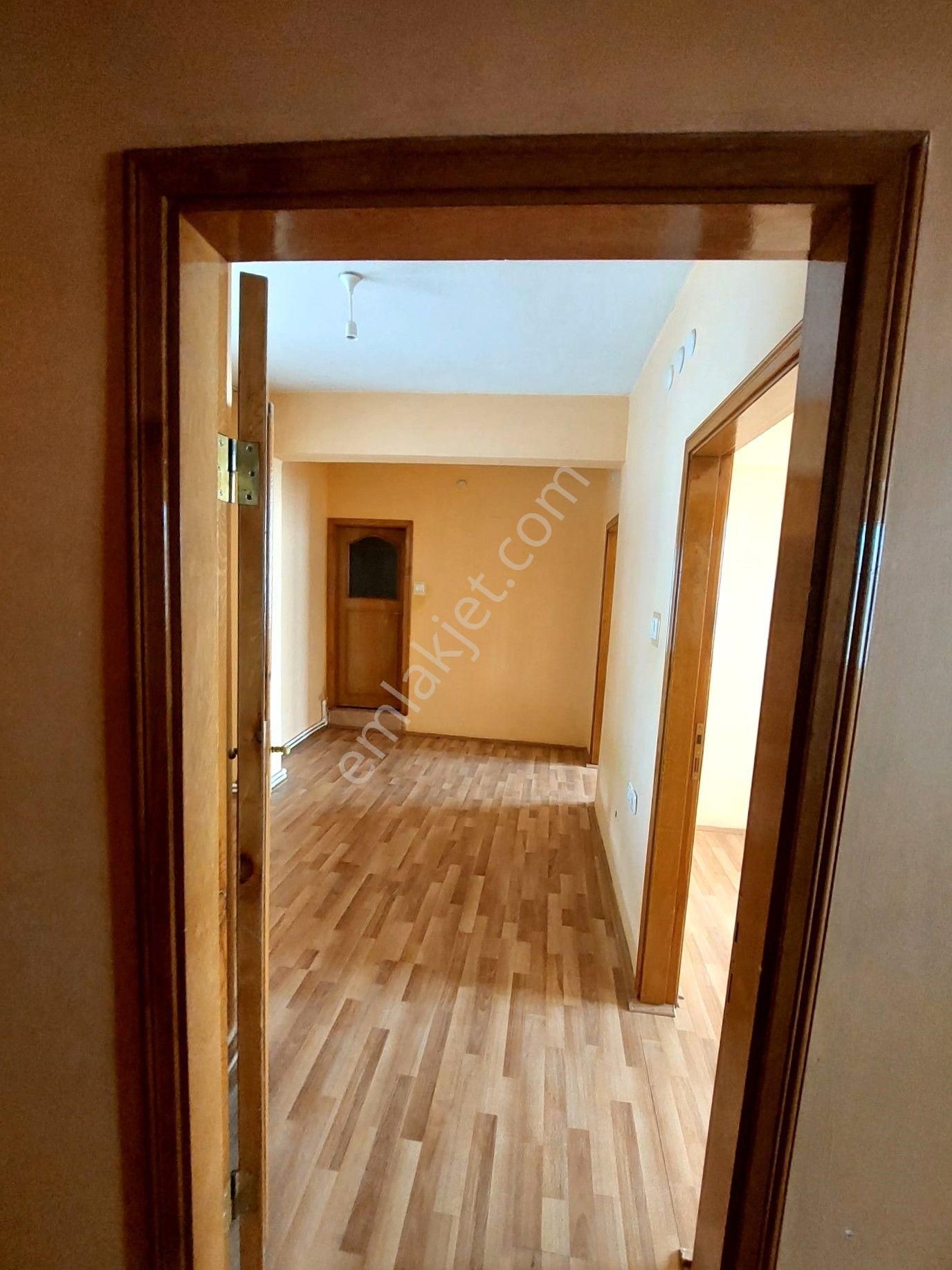 Recep Ümit Emlak'tan Hacı Seyit Mahallesi Gazi Yakup Satar Caddesi Yakını Kiralık 2+1 Daire - Görsel 20