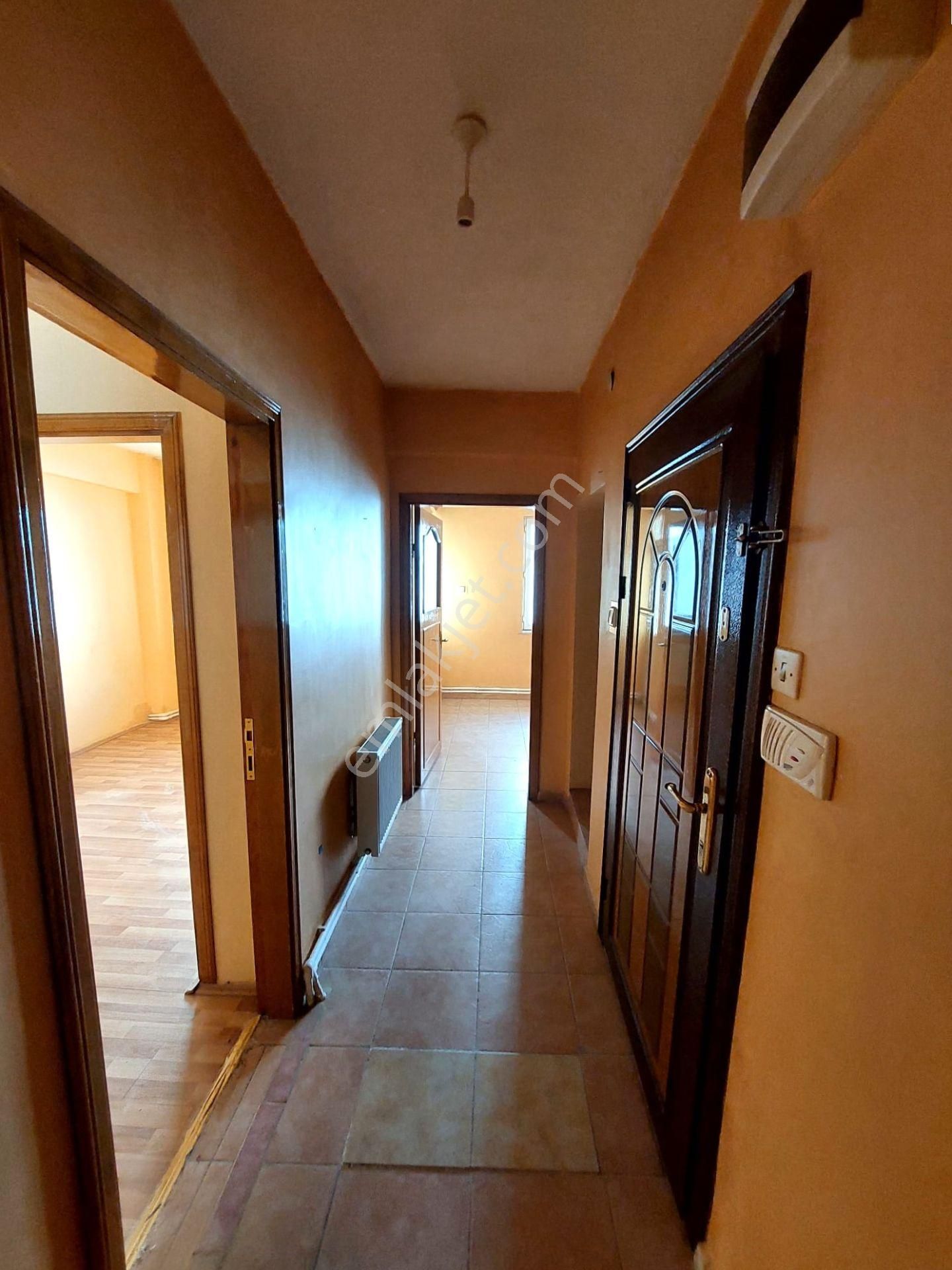 Recep Ümit Emlak'tan Hacı Seyit Mahallesi Gazi Yakup Satar Caddesi Yakını Kiralık 2+1 Daire - Görsel 26