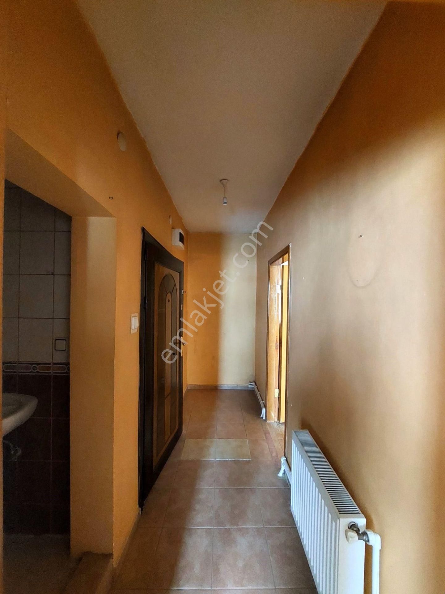 Recep Ümit Emlak'tan Hacı Seyit Mahallesi Gazi Yakup Satar Caddesi Yakını Kiralık 2+1 Daire - Görsel 25