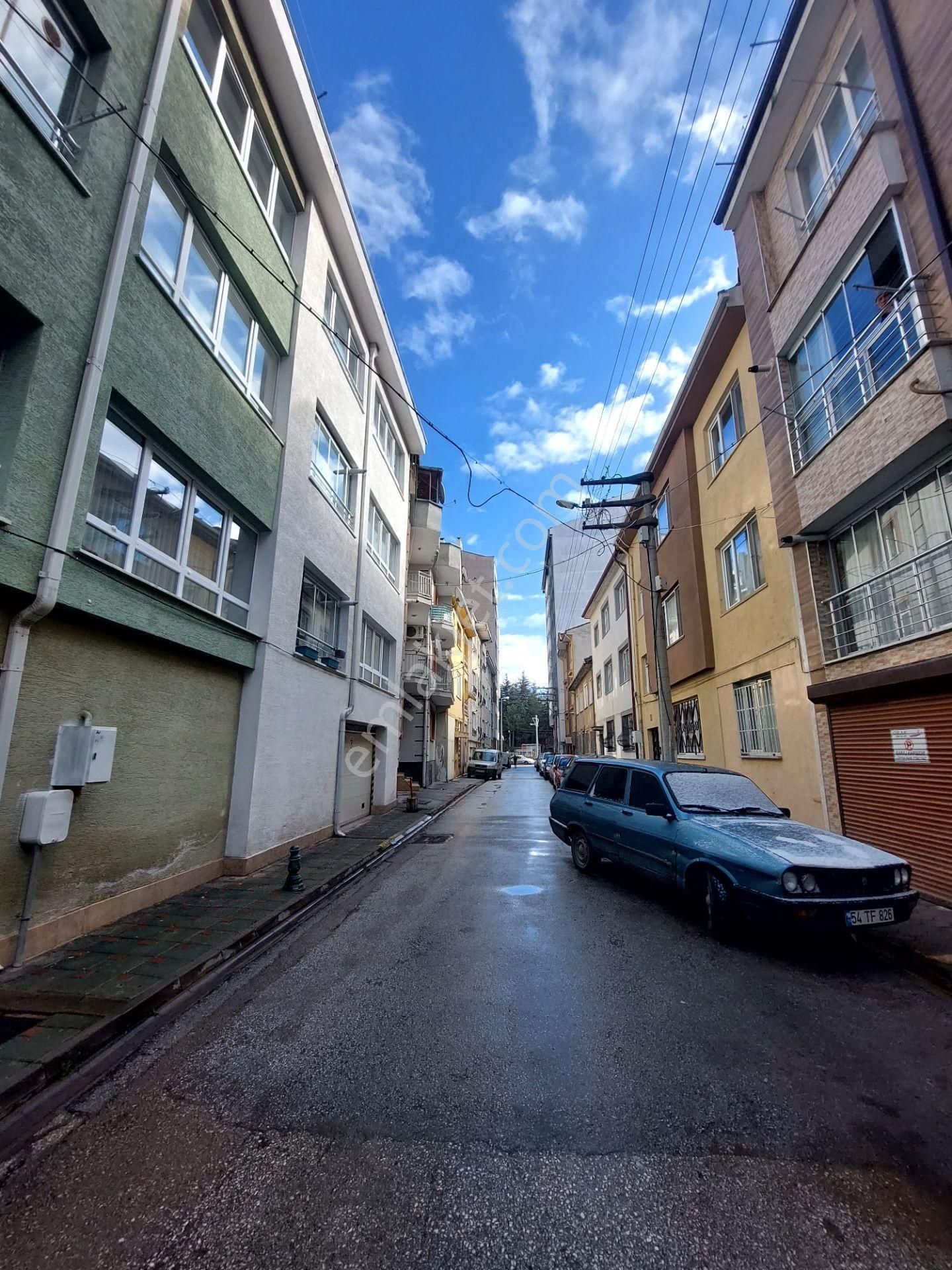 Recep Ümit Emlak'tan Hacı Seyit Mahallesi Gazi Yakup Satar Caddesi Yakını Kiralık 2+1 Daire - Görsel 34