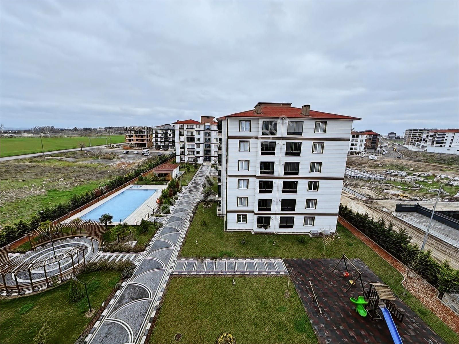 Tuğra'dan Çıngıl Yapı Adapark Konakları 1 De 2+1 Kiralık Daire