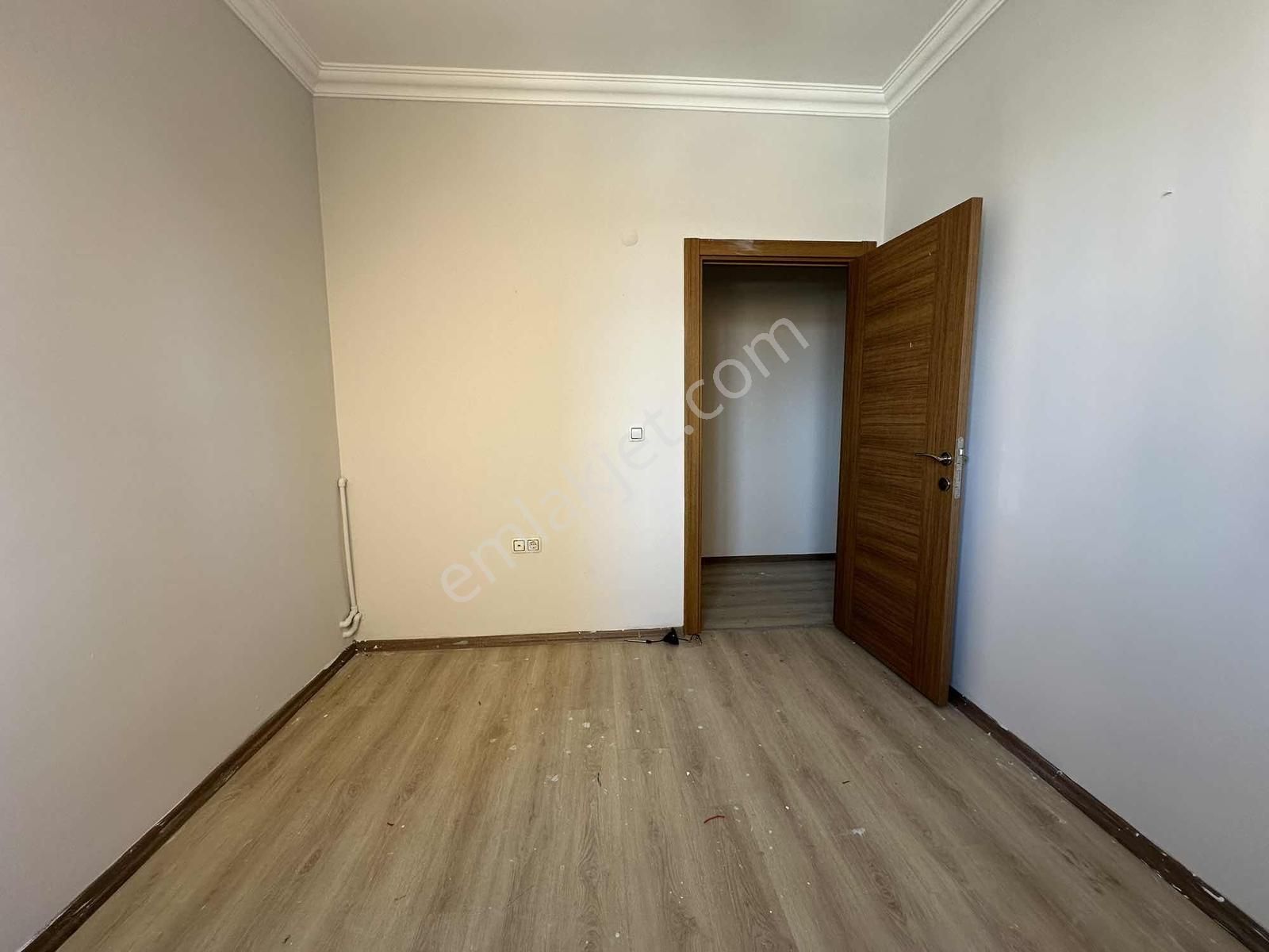 Tuğra'dan Nusratiye Mahallesinde 2+1 7 Yıllık Satılık Daire!! - Görsel 2