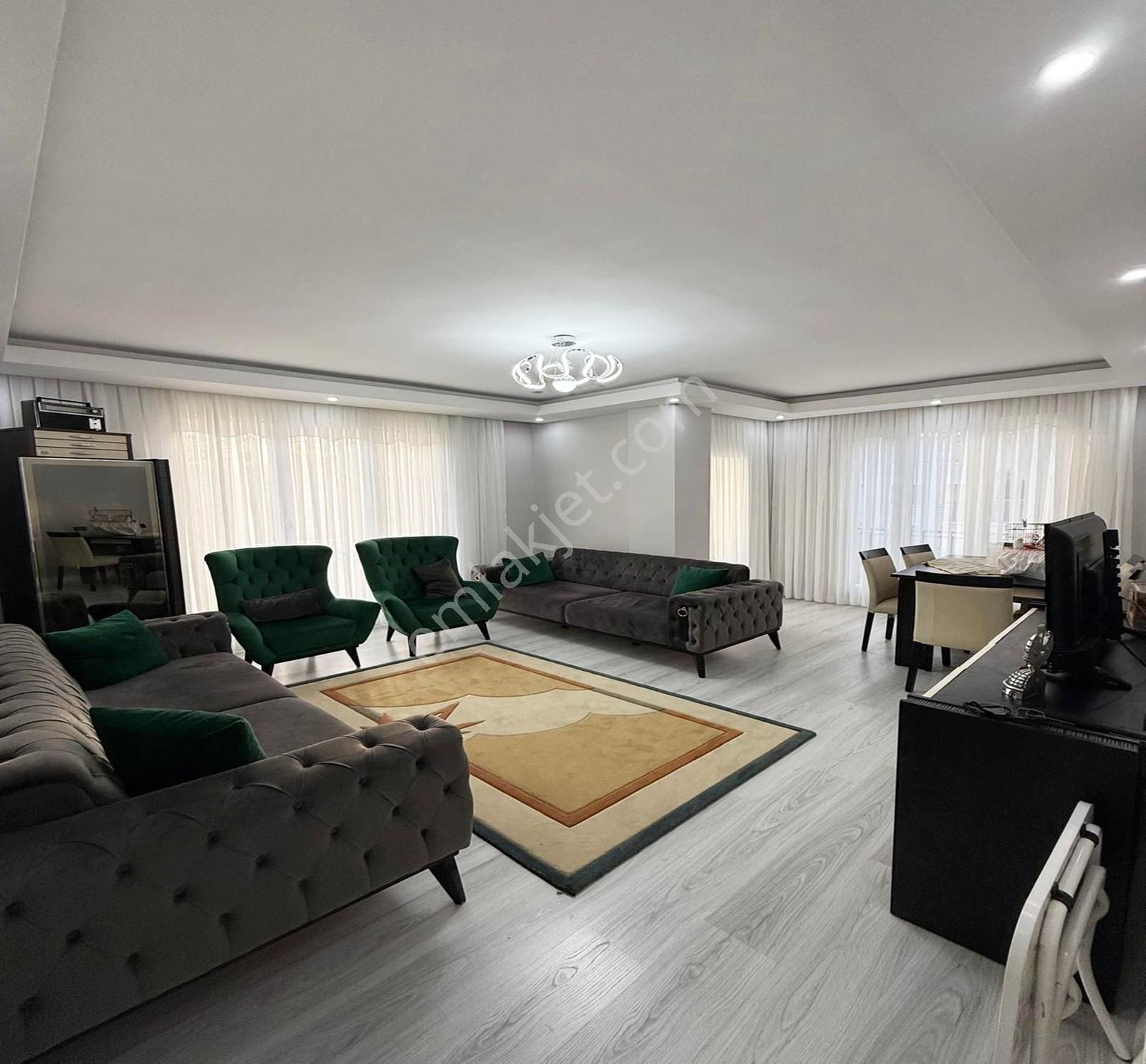 Beylikdüzü Merkezi Konum Kısa Katlı Bina'da Oturuma Uygun 3+1 !! - Görsel 25