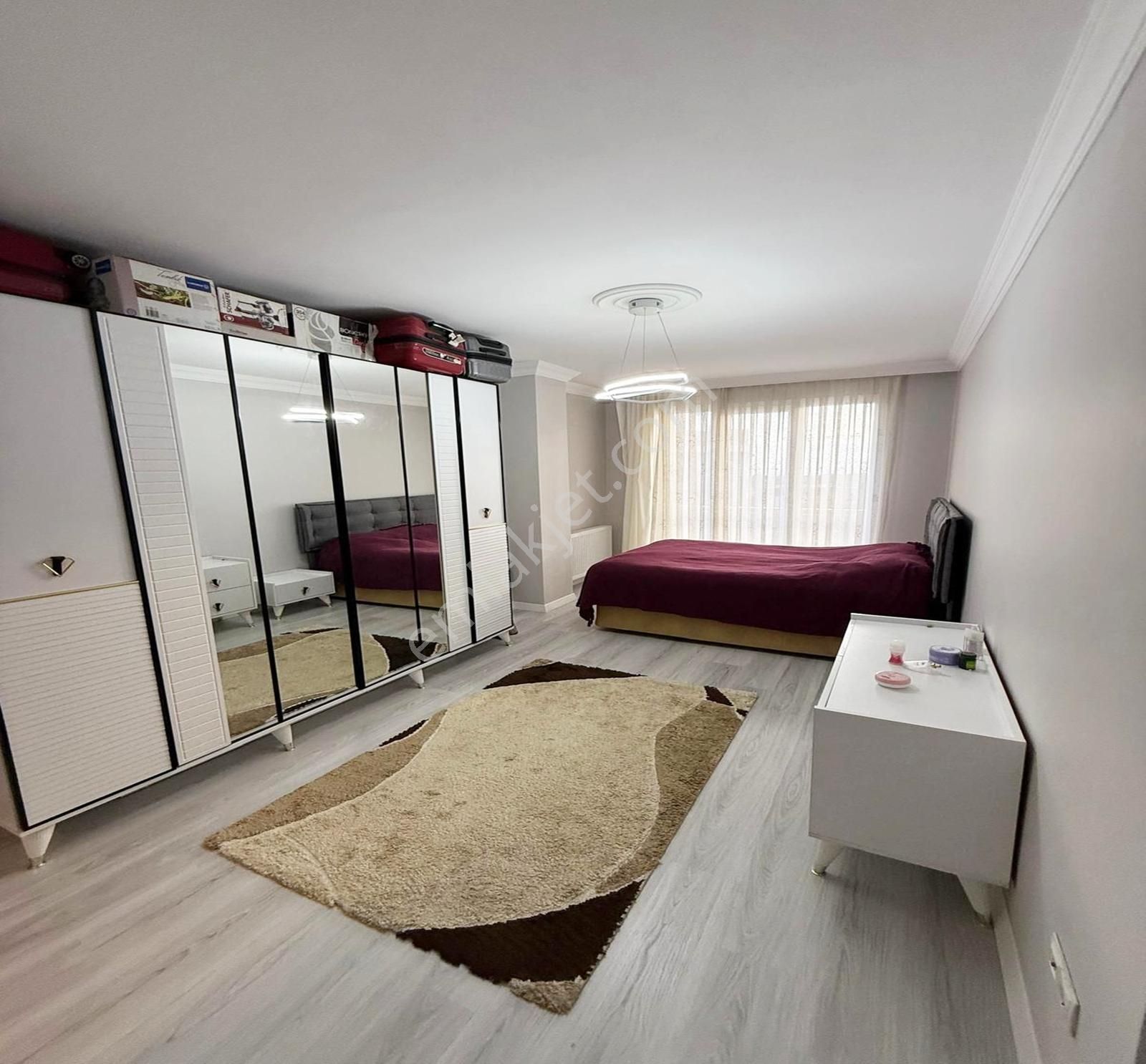 Beylikdüzü Merkezi Konum Kısa Katlı Bina'da Oturuma Uygun 3+1 !! - Görsel 28