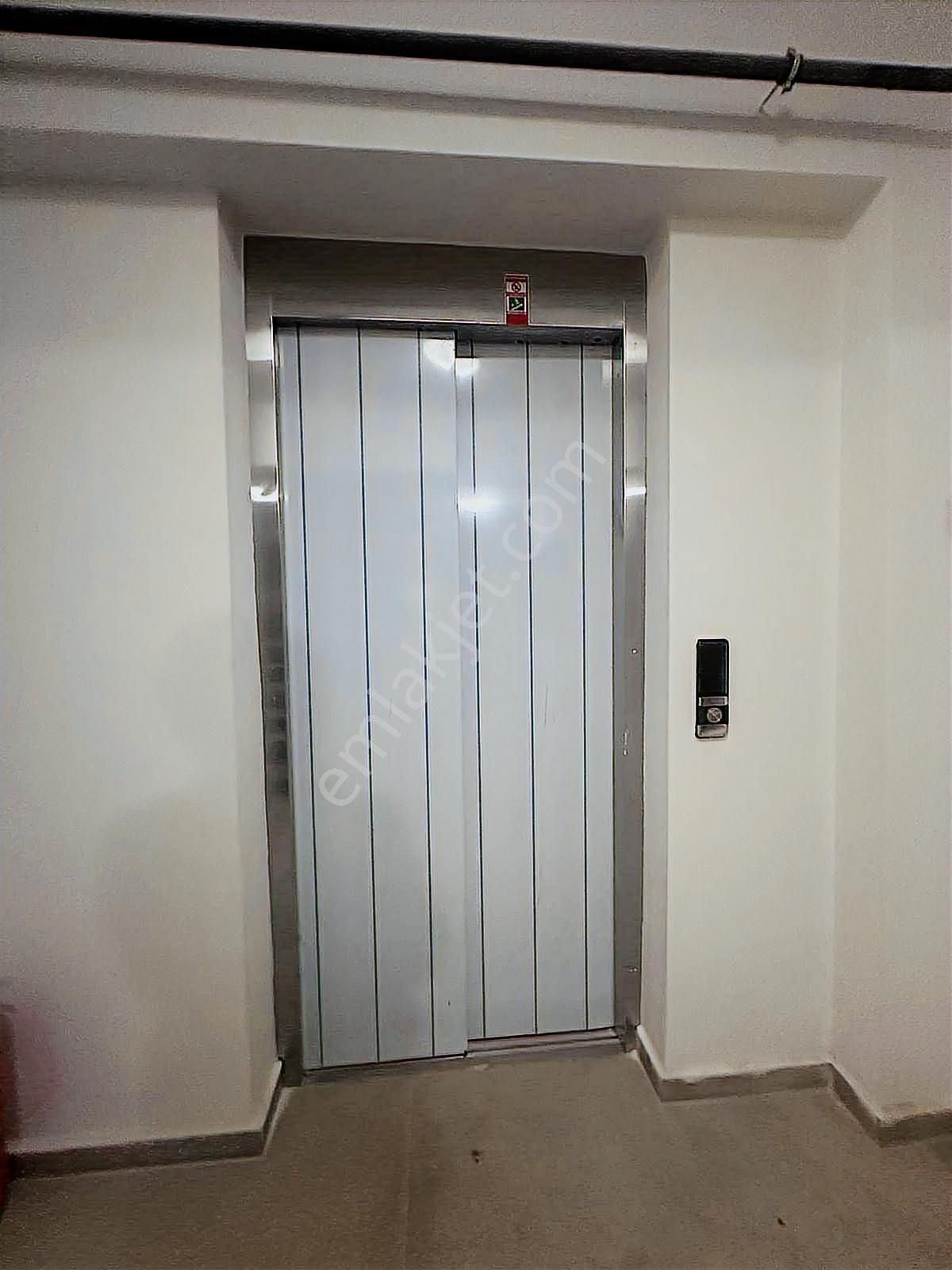 Tuğra'dan Zafer Mah.mekke Cami Yakını Kat Seç.1+1 Satılık - Görsel 3