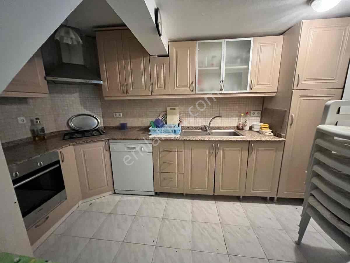 Plaja Yakın Migros Karşısı Kiralık Eşyalı Bahçeli Ev - Görsel 10
