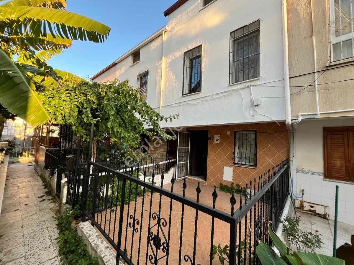 Plaja Yakın Migros Karşısı Kiralık Eşyalı Bahçeli Ev - Görsel 2