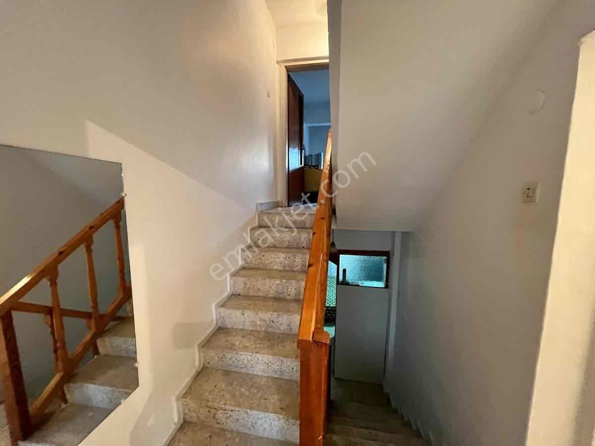 Plaja Yakın Migros Karşısı Kiralık Eşyalı Bahçeli Ev - Görsel 15