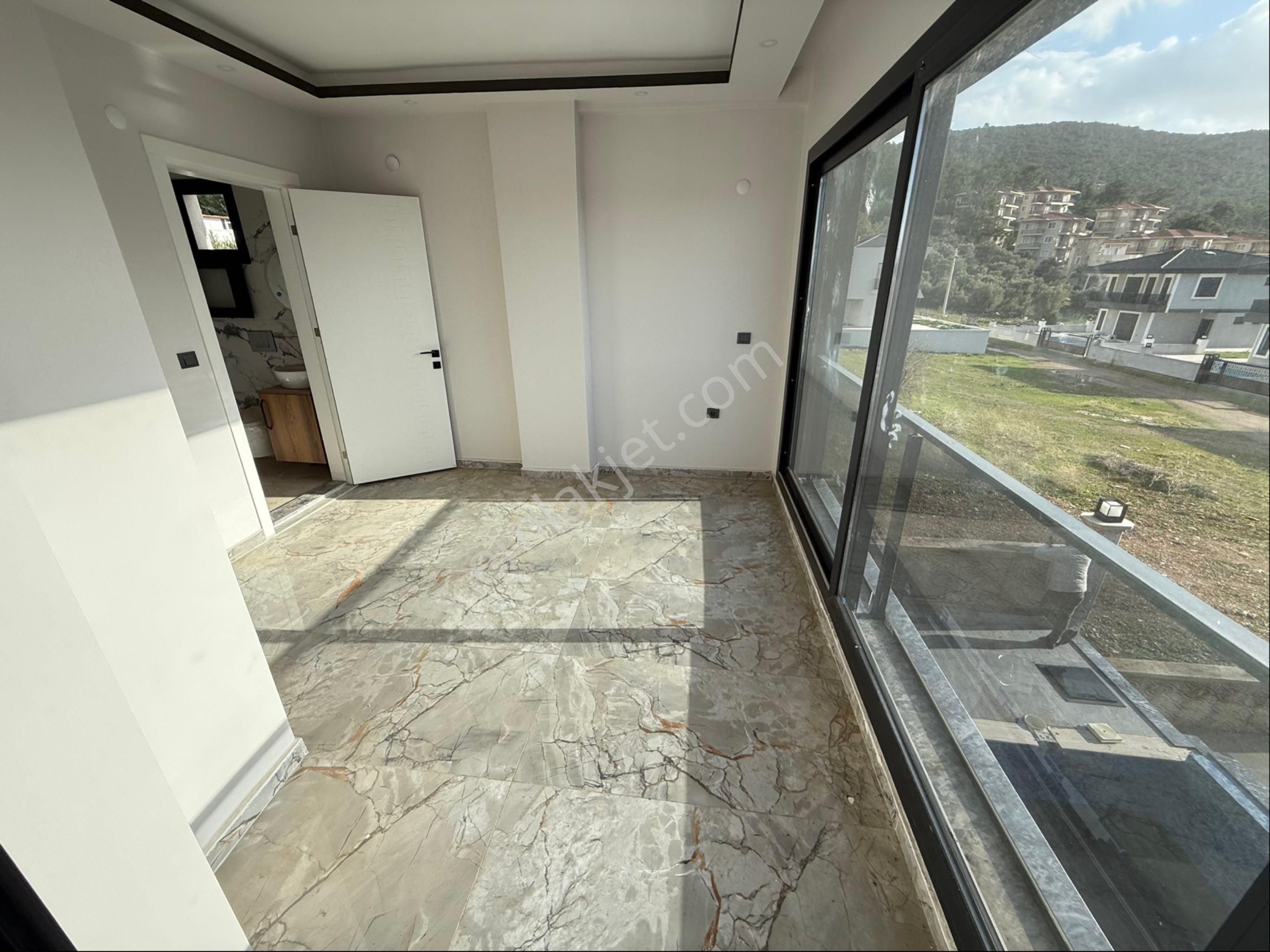 Didim Akbük Te Satılık Havuzlu Müstakil 3+1 Villa - Görsel 24