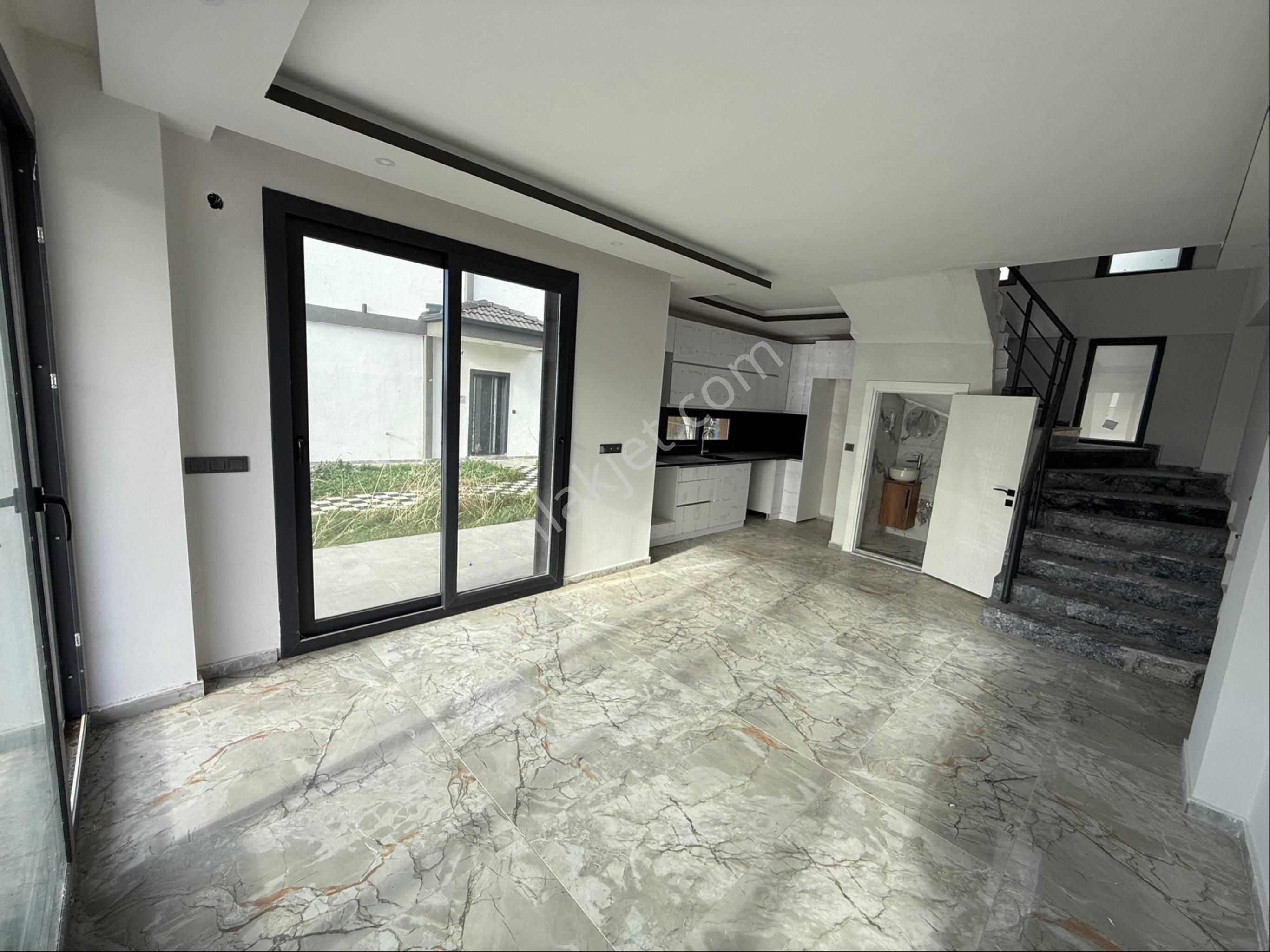 Didim Akbük Te Satılık Havuzlu Müstakil 3+1 Villa - Görsel 11