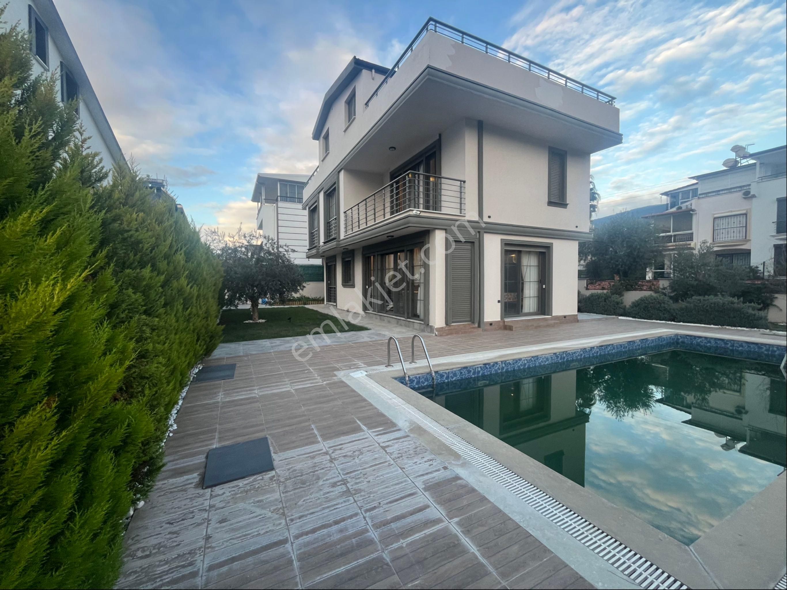 Didim Akbük Te Satılık Havuzlu Müstakil 3+1 Villa - Görsel 3