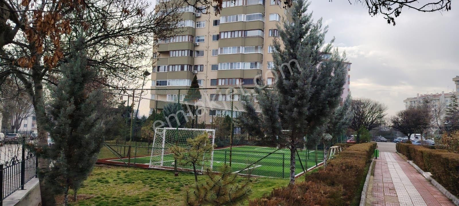 Eryaman Devlet Mahalesinde Gülhayat Sitesinde Satlık 3+1 Daire - Görsel 23