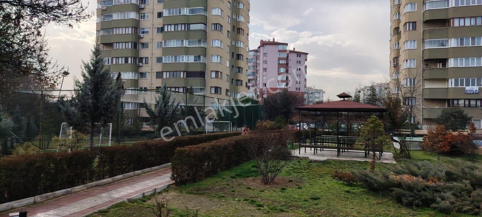 Eryaman Devlet Mahalesinde Gülhayat Sitesinde Satlık 3+1 Daire - Görsel 22