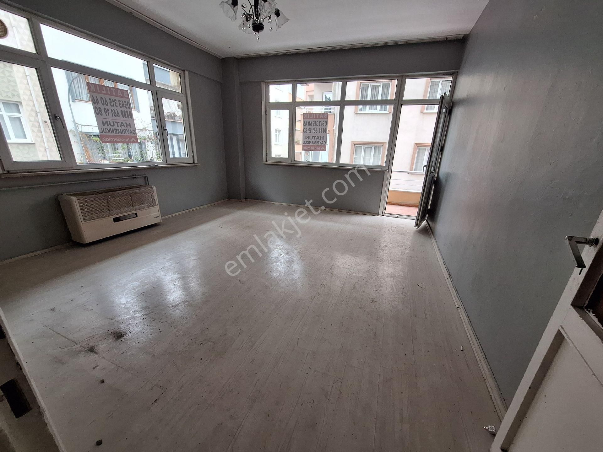 Pendik Çamçeşme Mahallesinde Cuma Pazarı Sokağın'da 2+1 Satılık Daire - Görsel 2