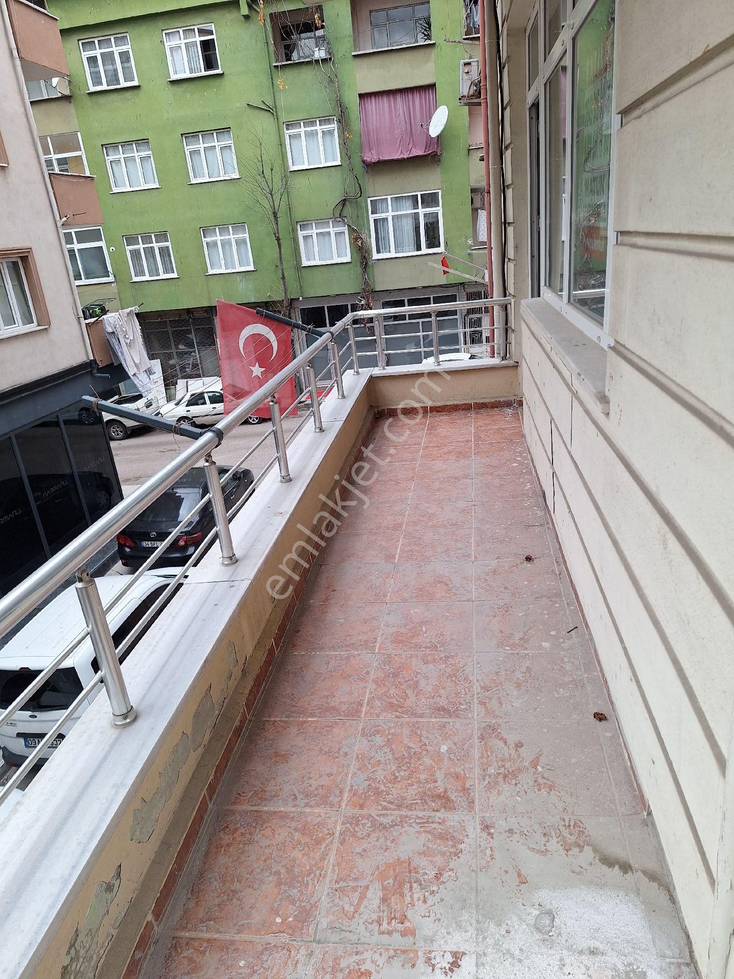 Pendik Çamçeşme Mahallesinde Cuma Pazarı Sokağın'da 2+1 Satılık Daire - Görsel 15
