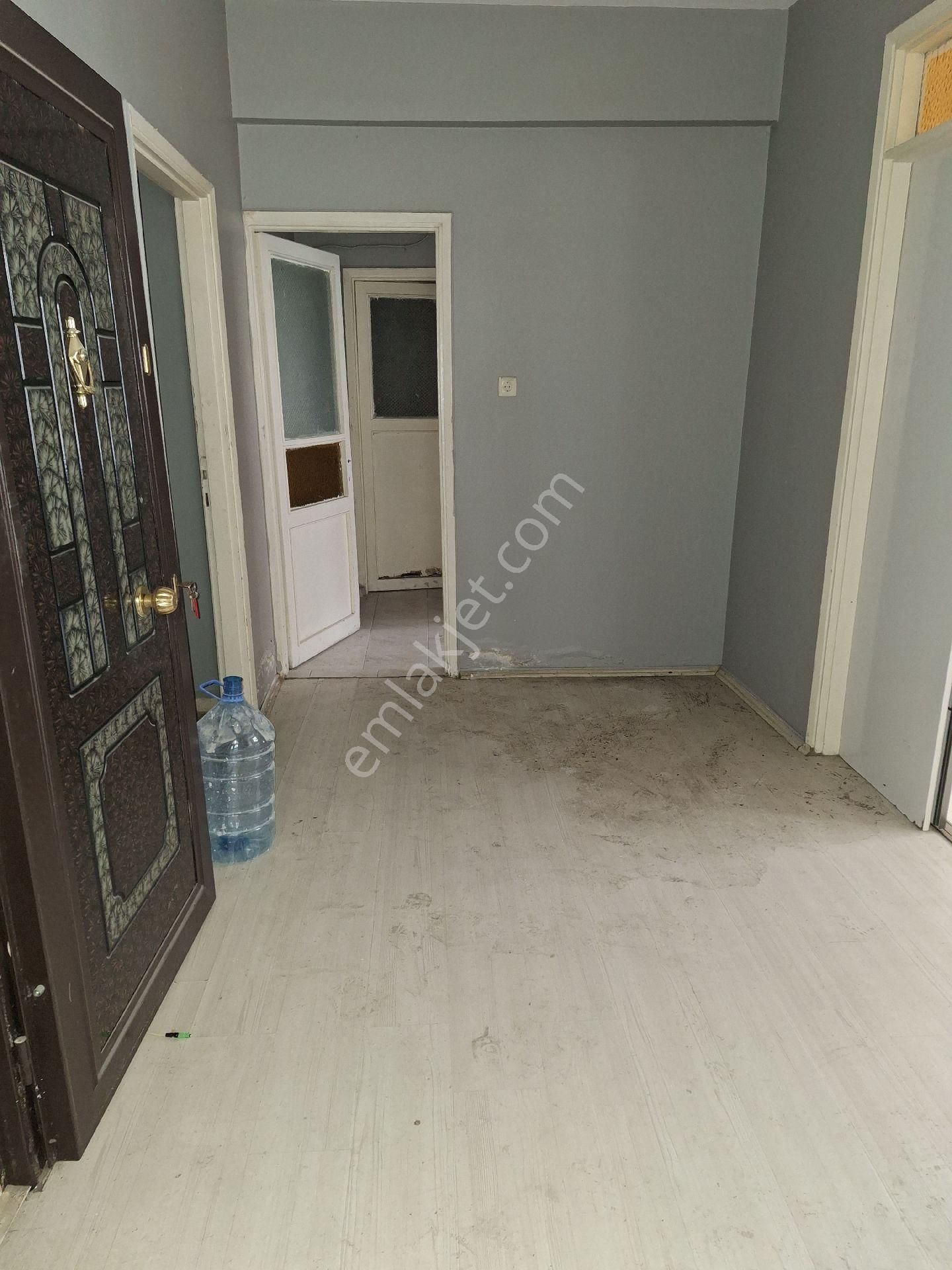 Pendik Çamçeşme Mahallesinde Cuma Pazarı Sokağın'da 2+1 Satılık Daire - Görsel 5