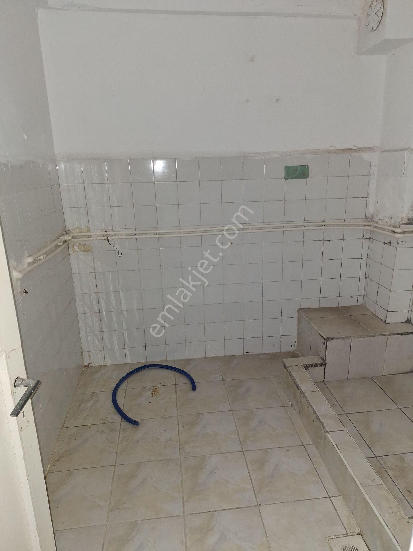 Pendik Çamçeşme Mahallesinde Cuma Pazarı Sokağın'da 2+1 Satılık Daire - Görsel 11