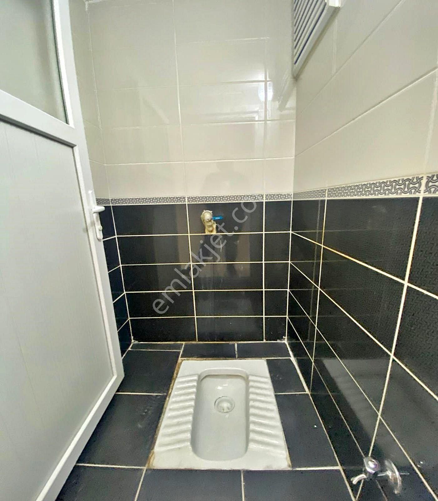 Esenyurt Üçevler Mahallesinde Satılık 2+1 Balkonlu Ara Kat Daire - Görsel 21