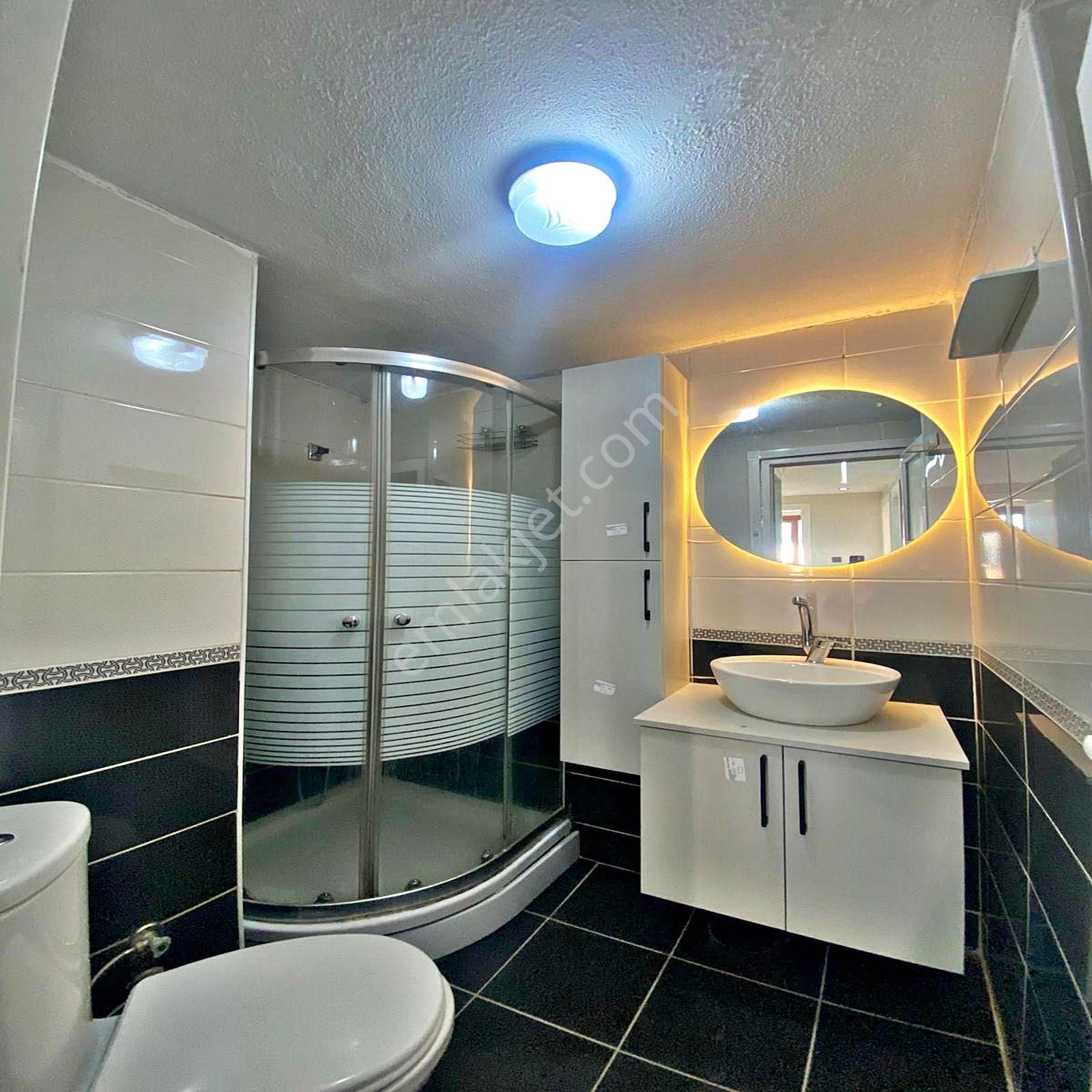 Esenyurt Üçevler Mahallesinde Satılık 2+1 Balkonlu Ara Kat Daire - Görsel 8