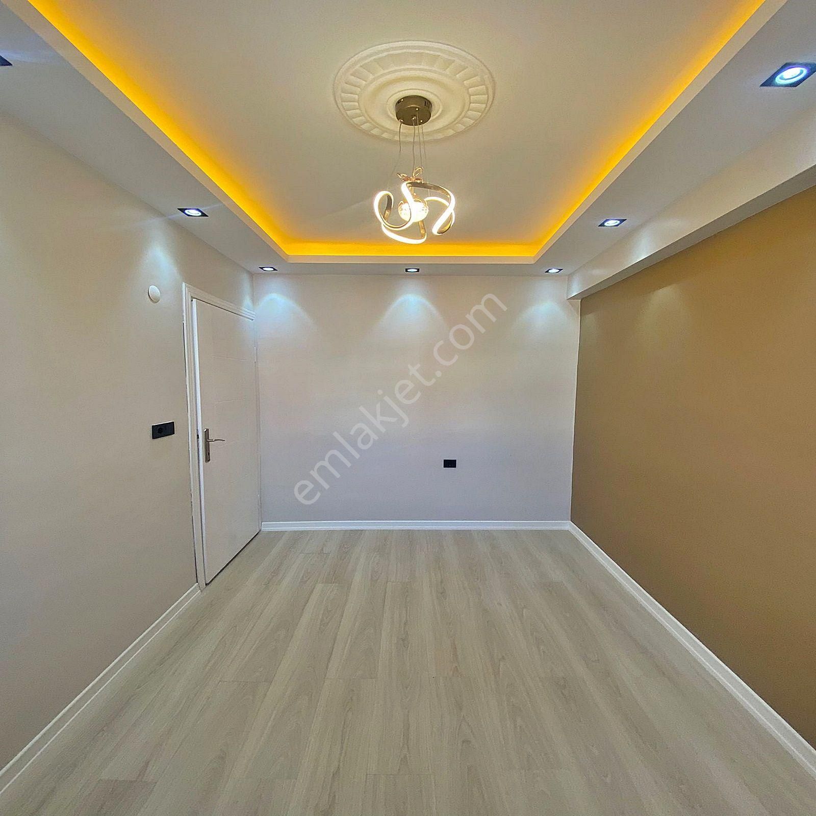 Esenyurt Üçevler Mahallesinde Satılık 2+1 Balkonlu Ara Kat Daire - Görsel 35