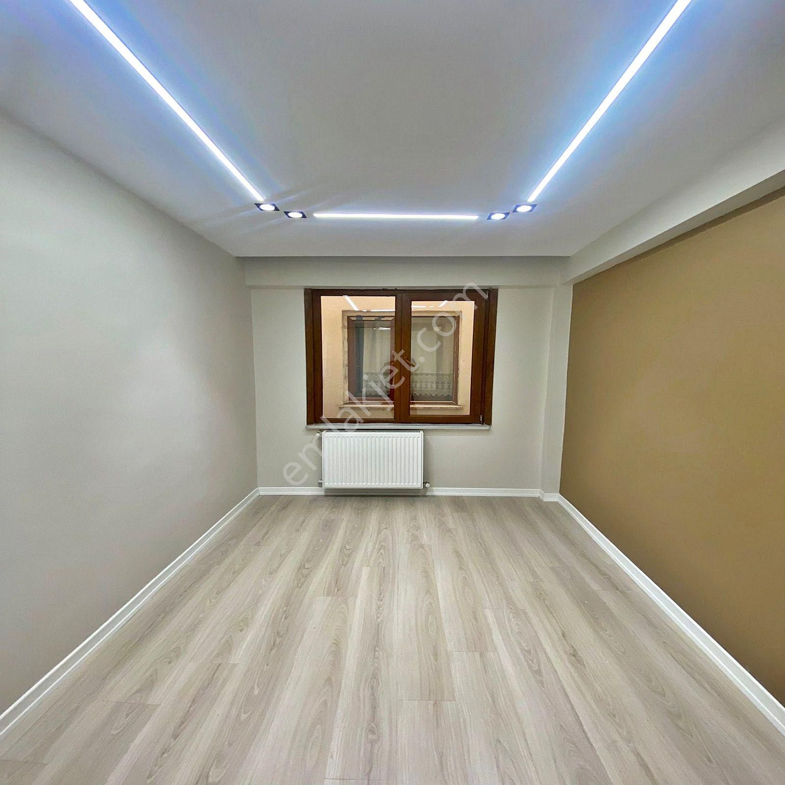 Esenyurt Üçevler Mahallesinde Satılık 2+1 Balkonlu Ara Kat Daire - Görsel 25