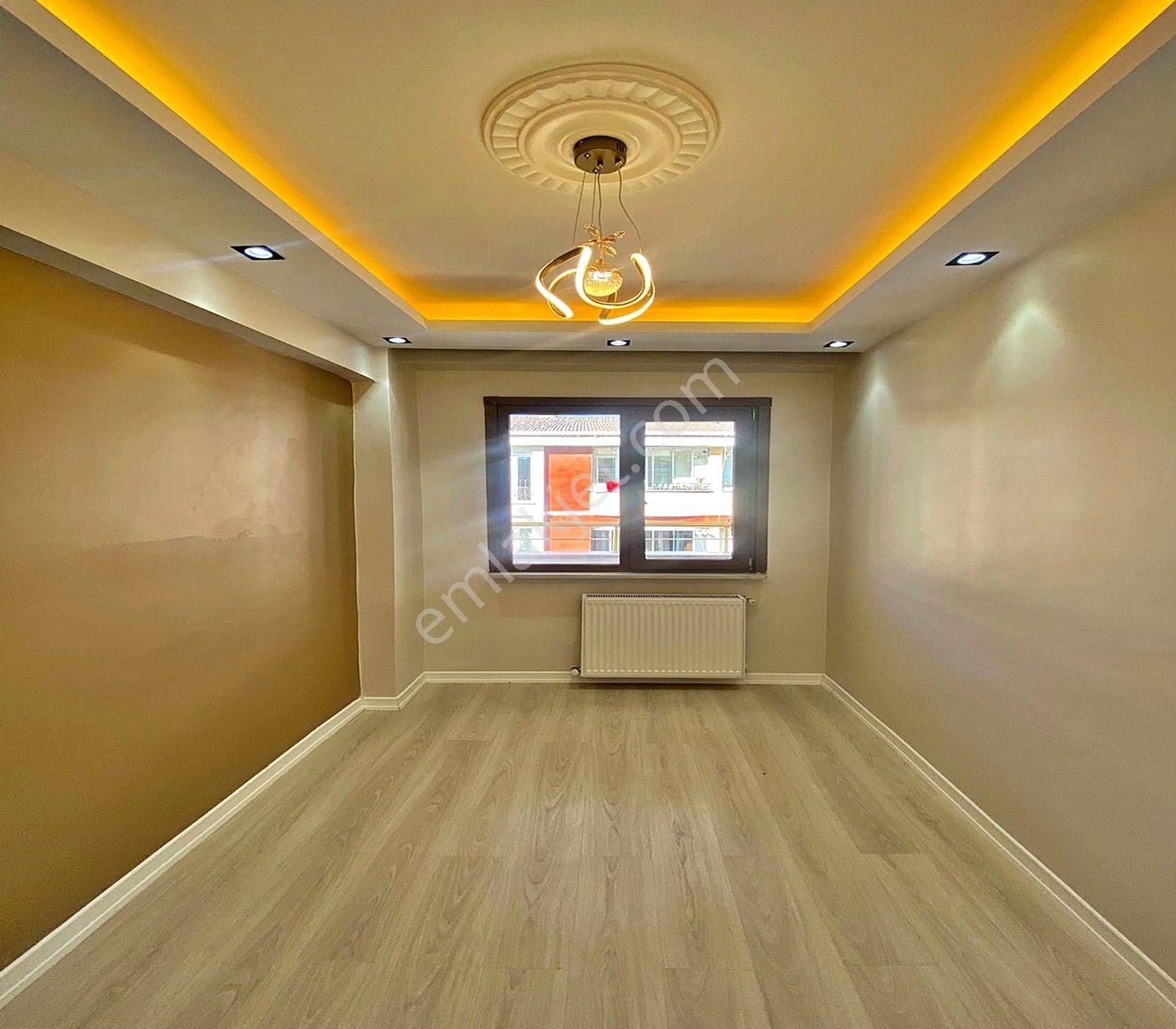 Esenyurt Üçevler Mahallesinde Satılık 2+1 Balkonlu Ara Kat Daire - Görsel 26