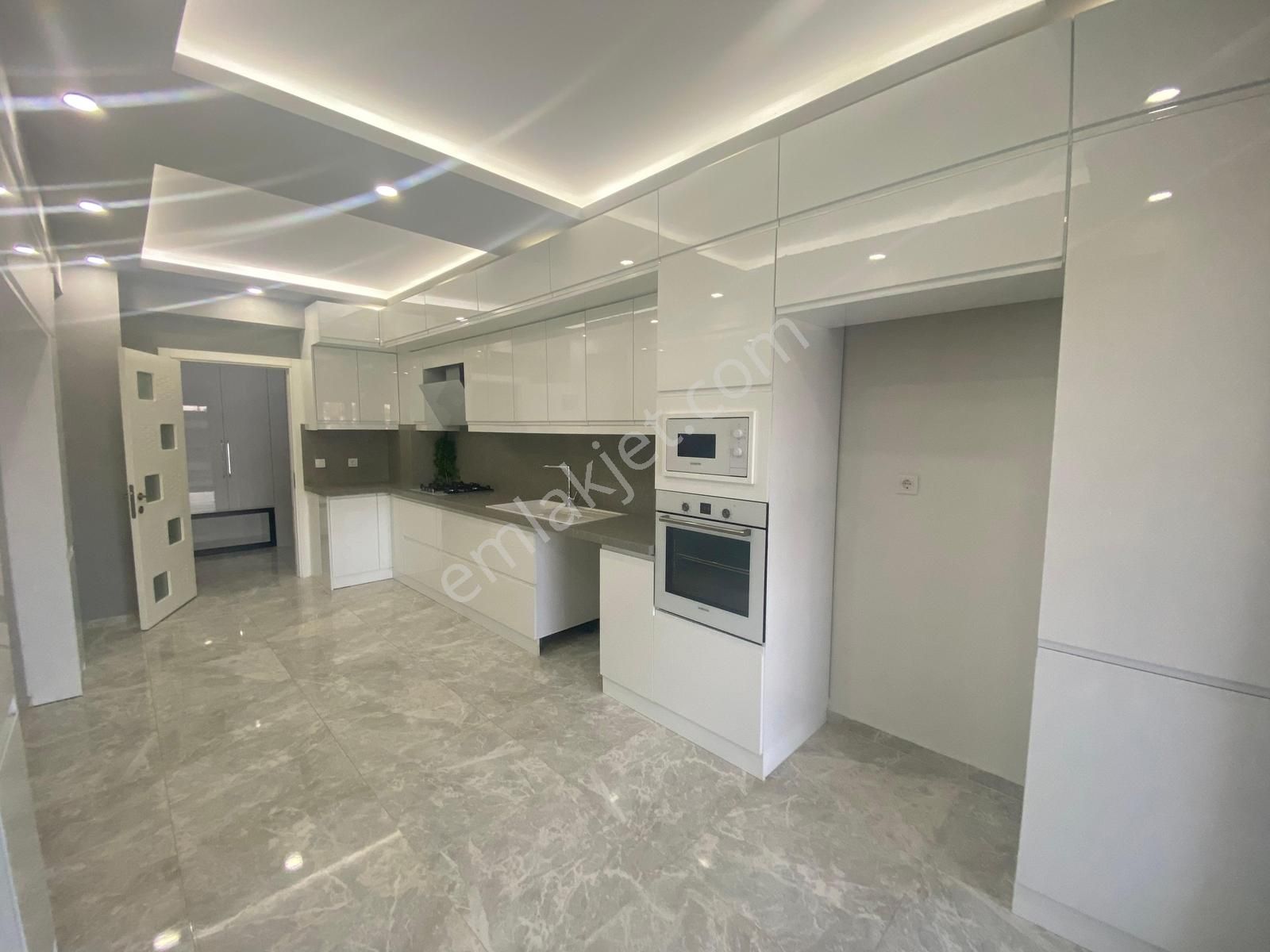 Bess'den Batıkent Mahalesi'nde Site İçi Satılık 4+1 Daire - Görsel 8