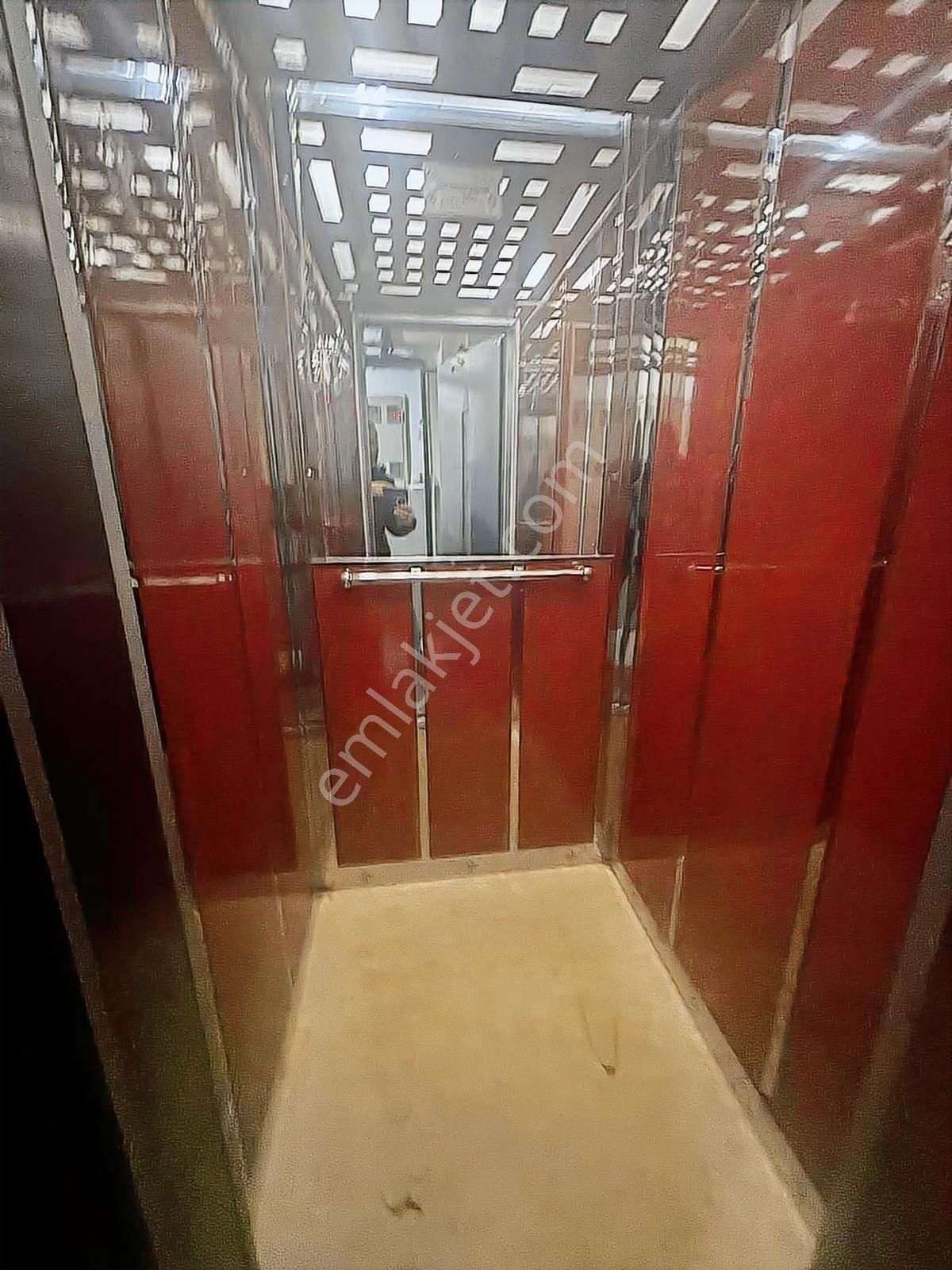 Maltepe Fındıklı'da Asansörlü Kapalı Otoparklı 2+1 Satılık Daire - Görsel 12