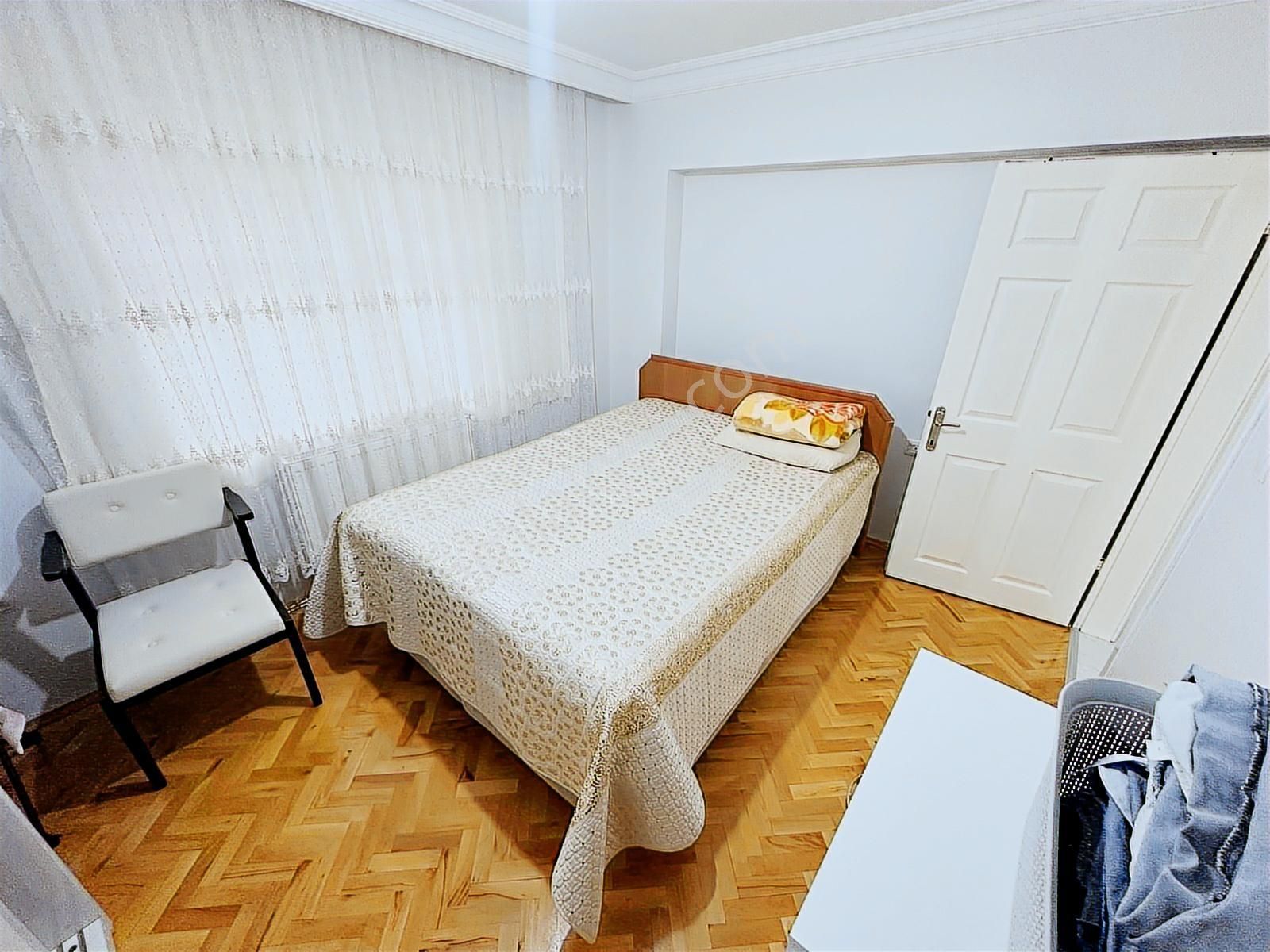 Ahiler Emlaktan Yozgat Bulvarına Cephe 2.katta 3+1 Daire - Görsel 8