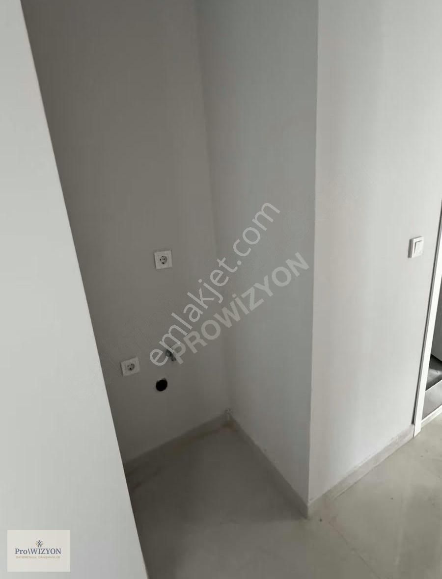 Kiralık** Hastaneye Yakın*büyük 2+1 **arakat**kapalı Otopark - Görsel 3