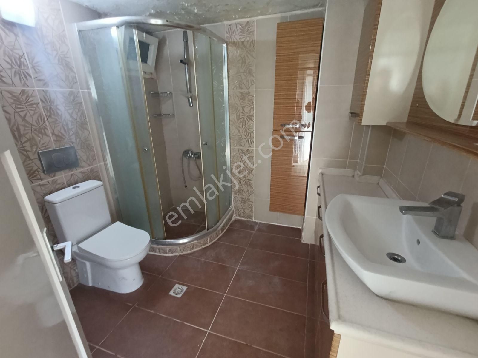 Menemen Merkezde Çift Cepheli 125 M2 Kiralık 3+1 Ara Kat Daire - Görsel 22