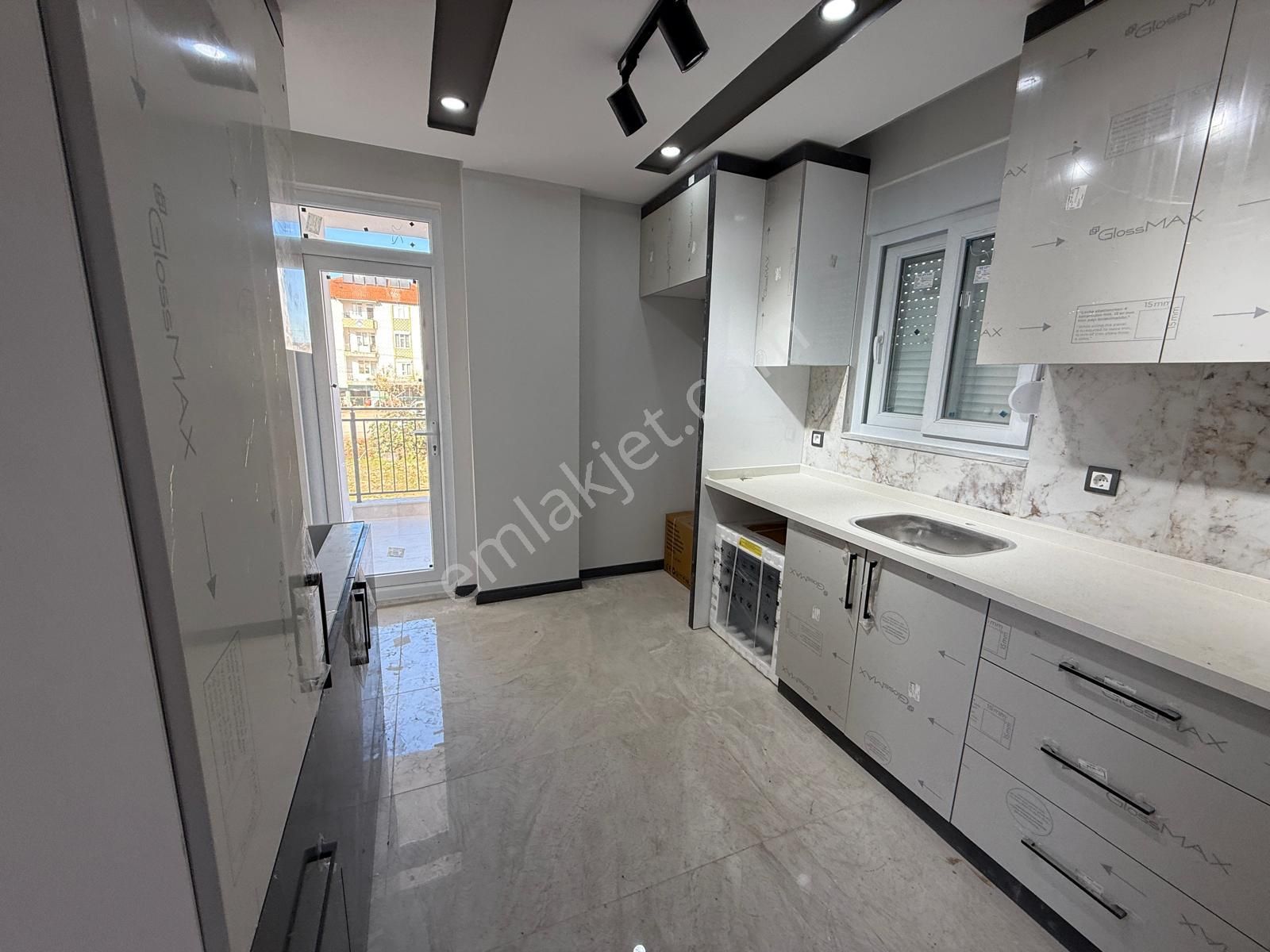 V.ayanoğlunda Kat Cephe Seçenekli Sıfır 2+1 Daireler - Görsel 6